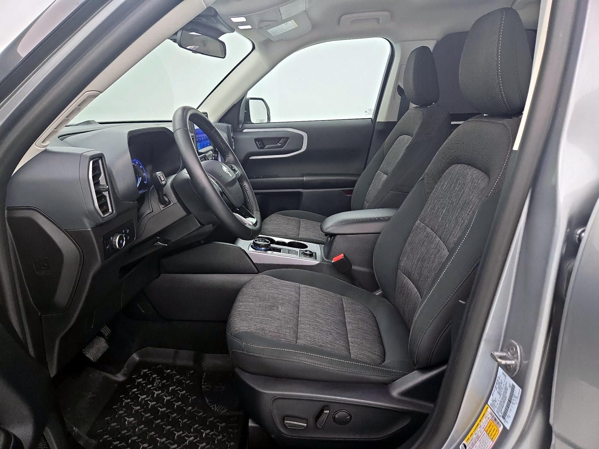 Thumbnail: 2023 Ford Bronco Sport - 11