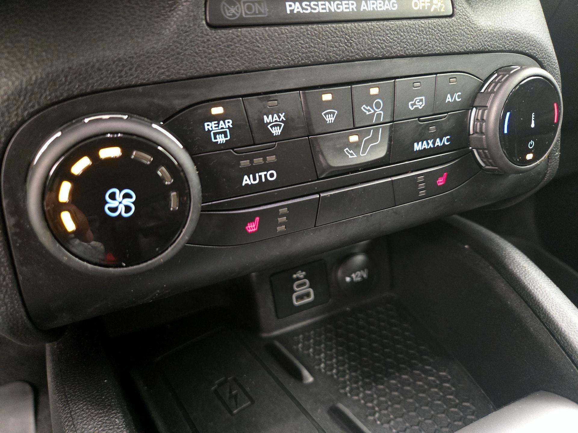 Thumbnail: 2023 Ford Bronco Sport - 16