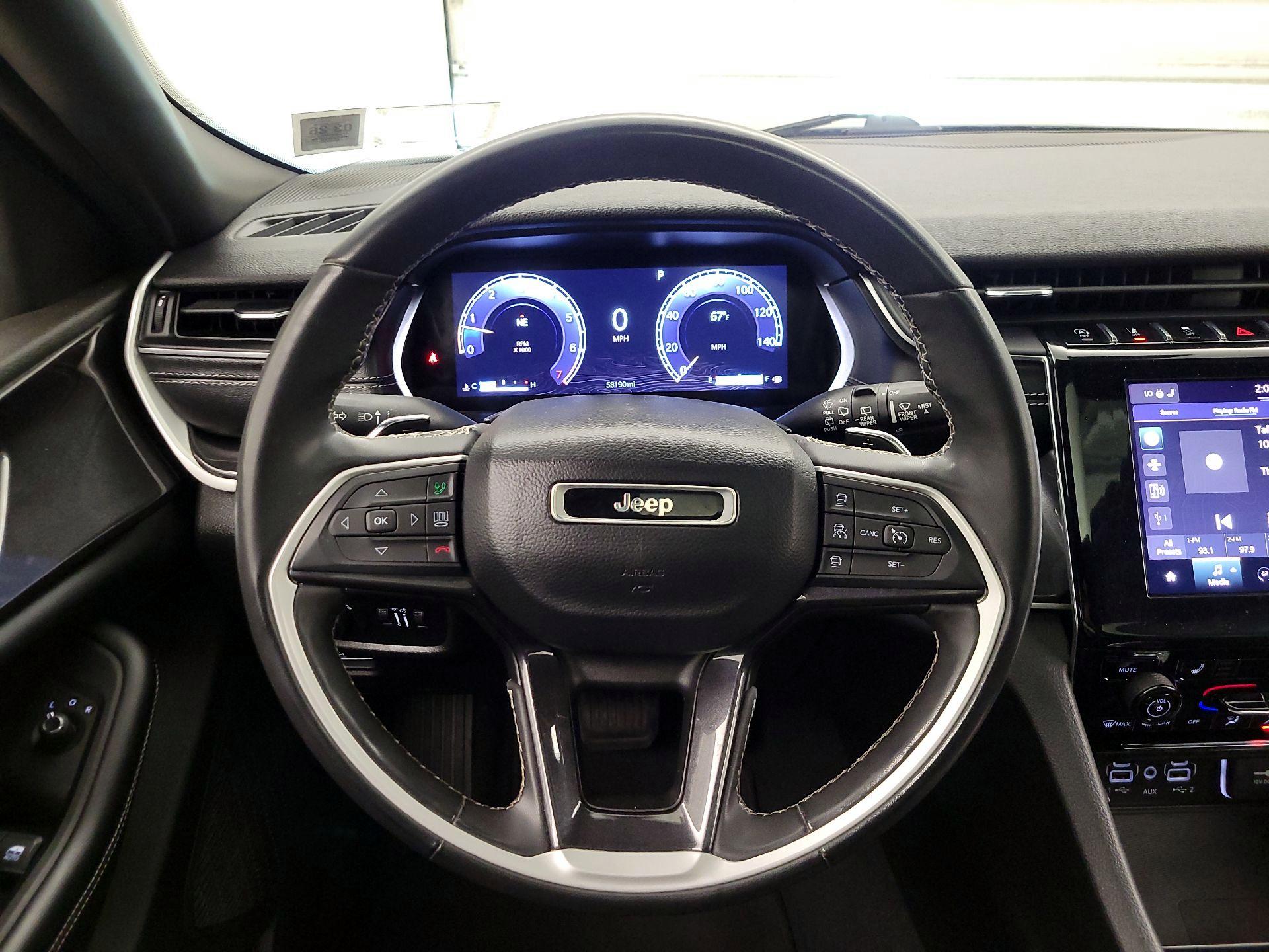 Thumbnail: 2023 Jeep Grand Cherokee - 10