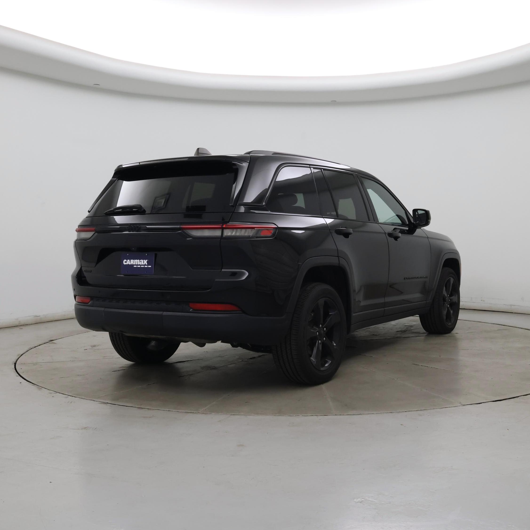 Thumbnail: 2023 Jeep Grand Cherokee - 8