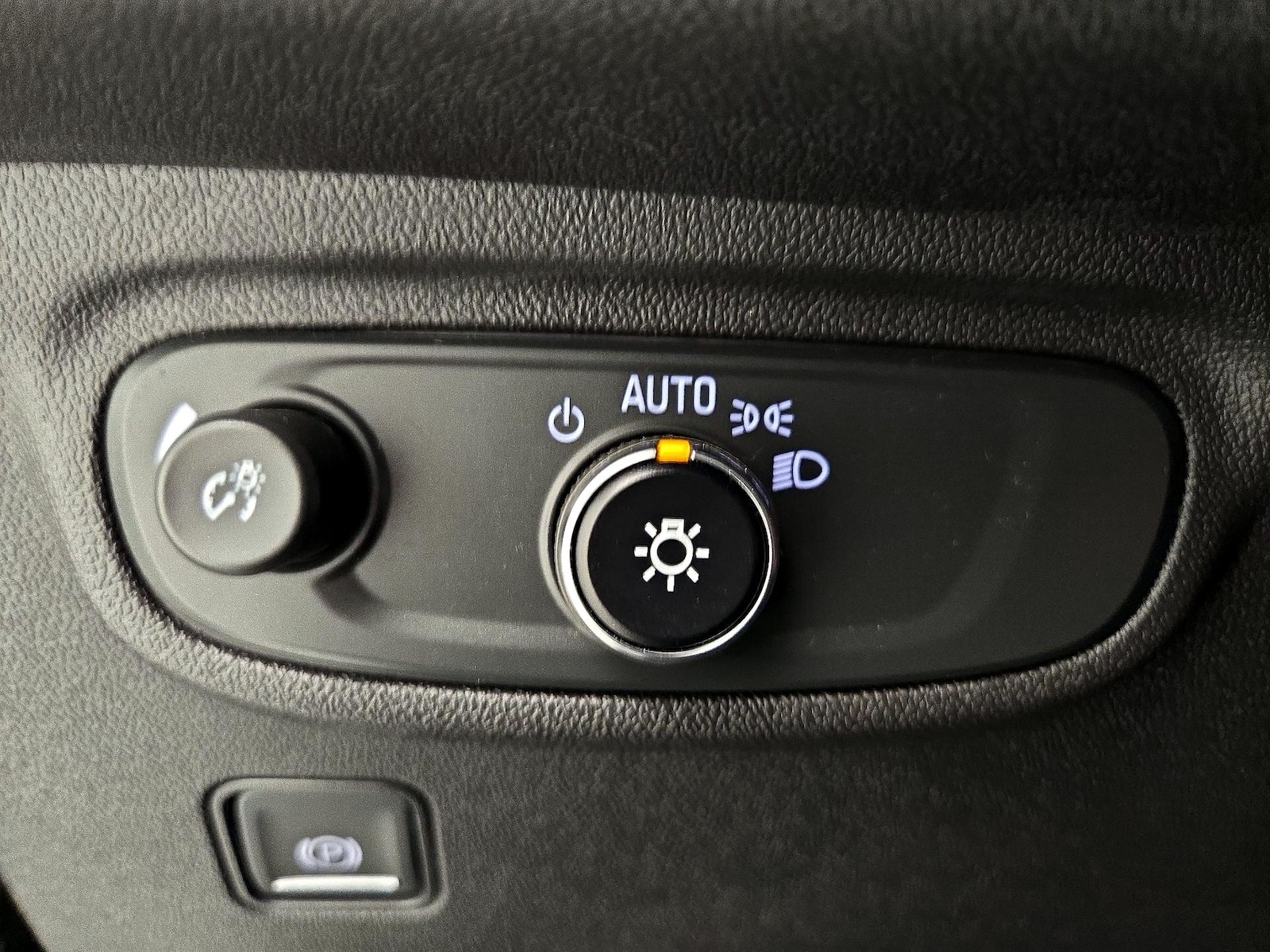 2020 GMC Terrain SLE - Photo 14