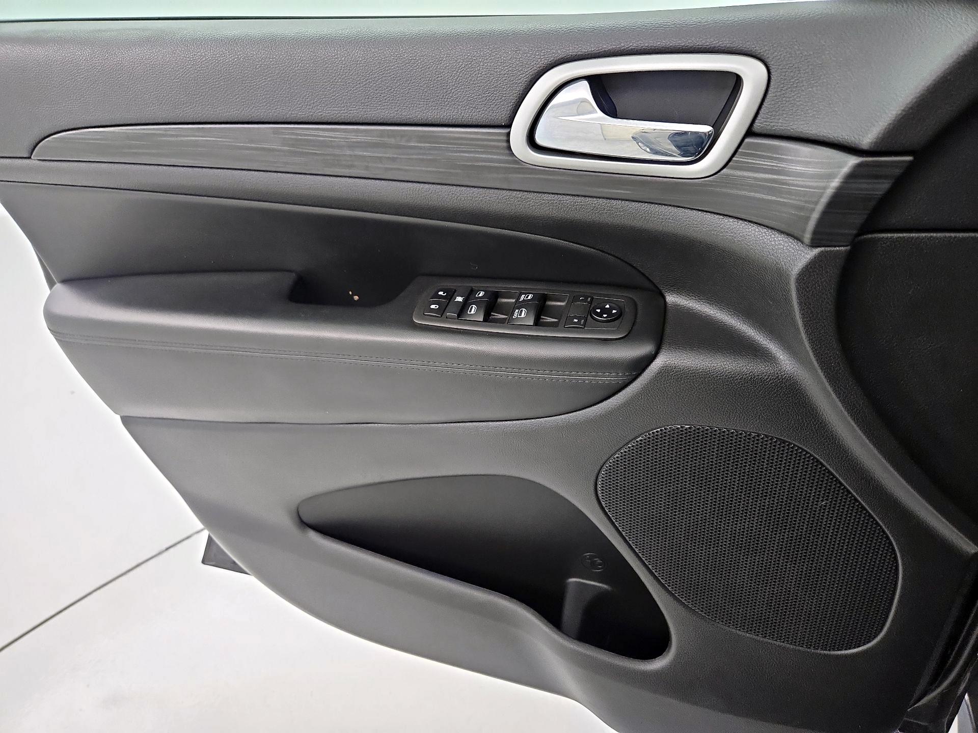 Thumbnail: 2021 Jeep Grand Cherokee - 12