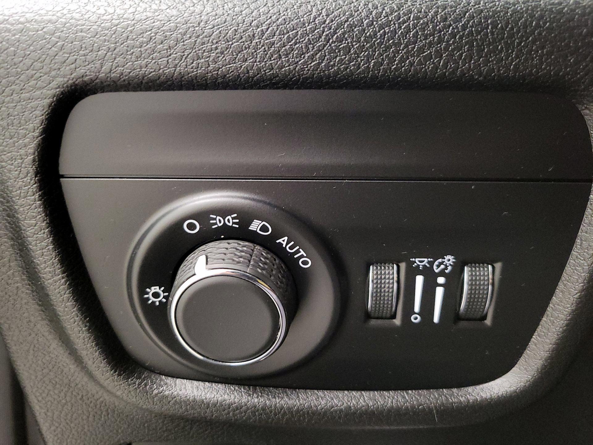 Thumbnail: 2023 Jeep Grand Cherokee - 13