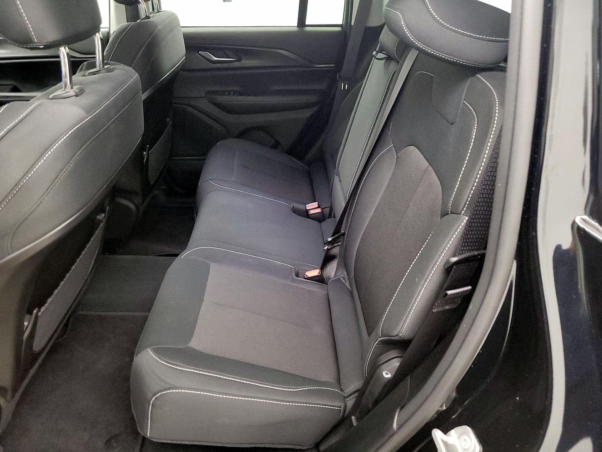 Thumbnail: 2023 Jeep Grand Cherokee - 19