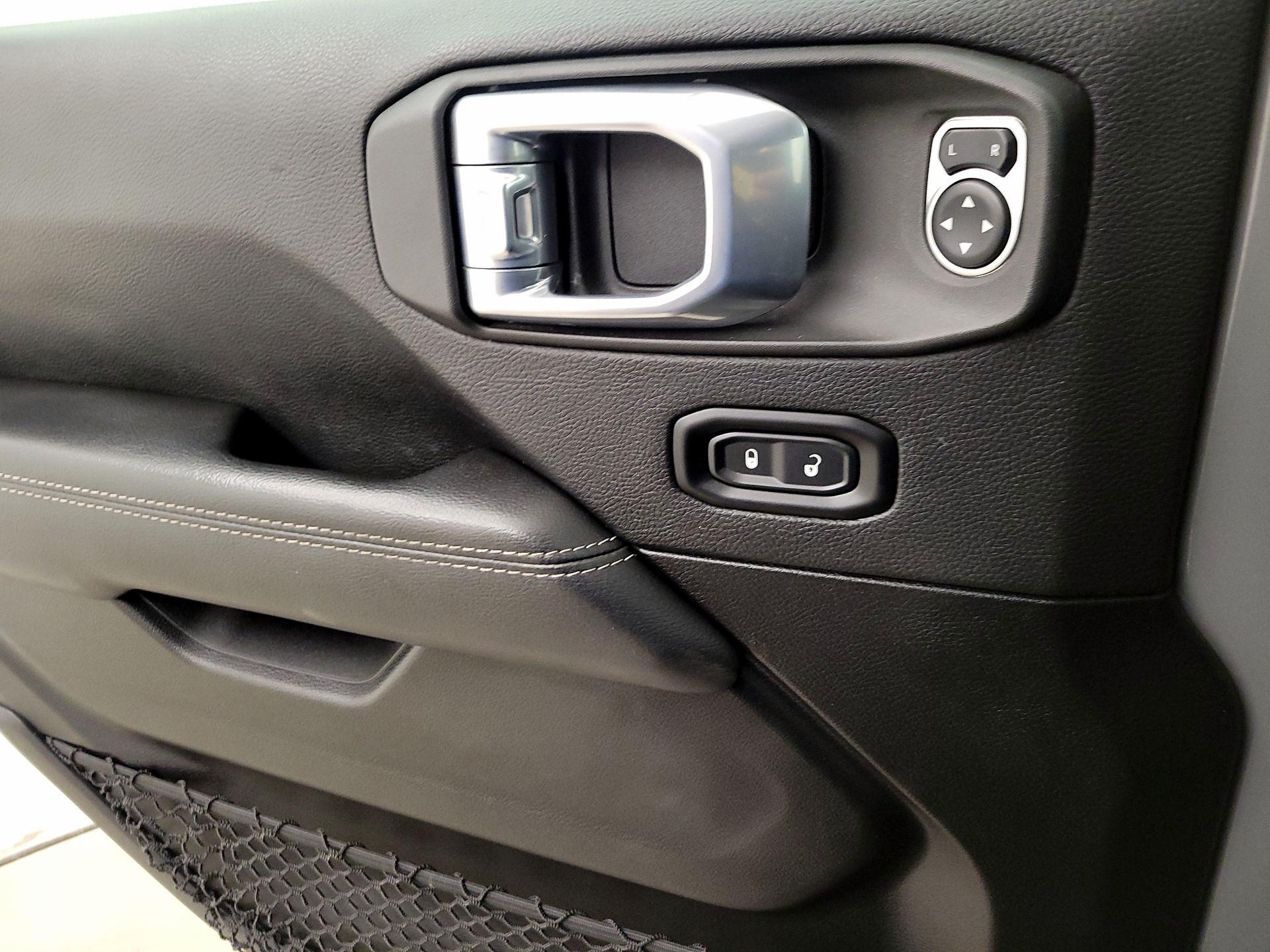 Thumbnail: 2021 Jeep Wrangler - 12