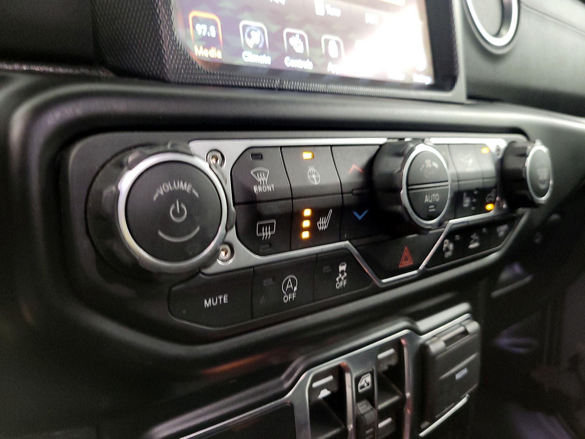 Thumbnail: 2021 Jeep Wrangler - 17