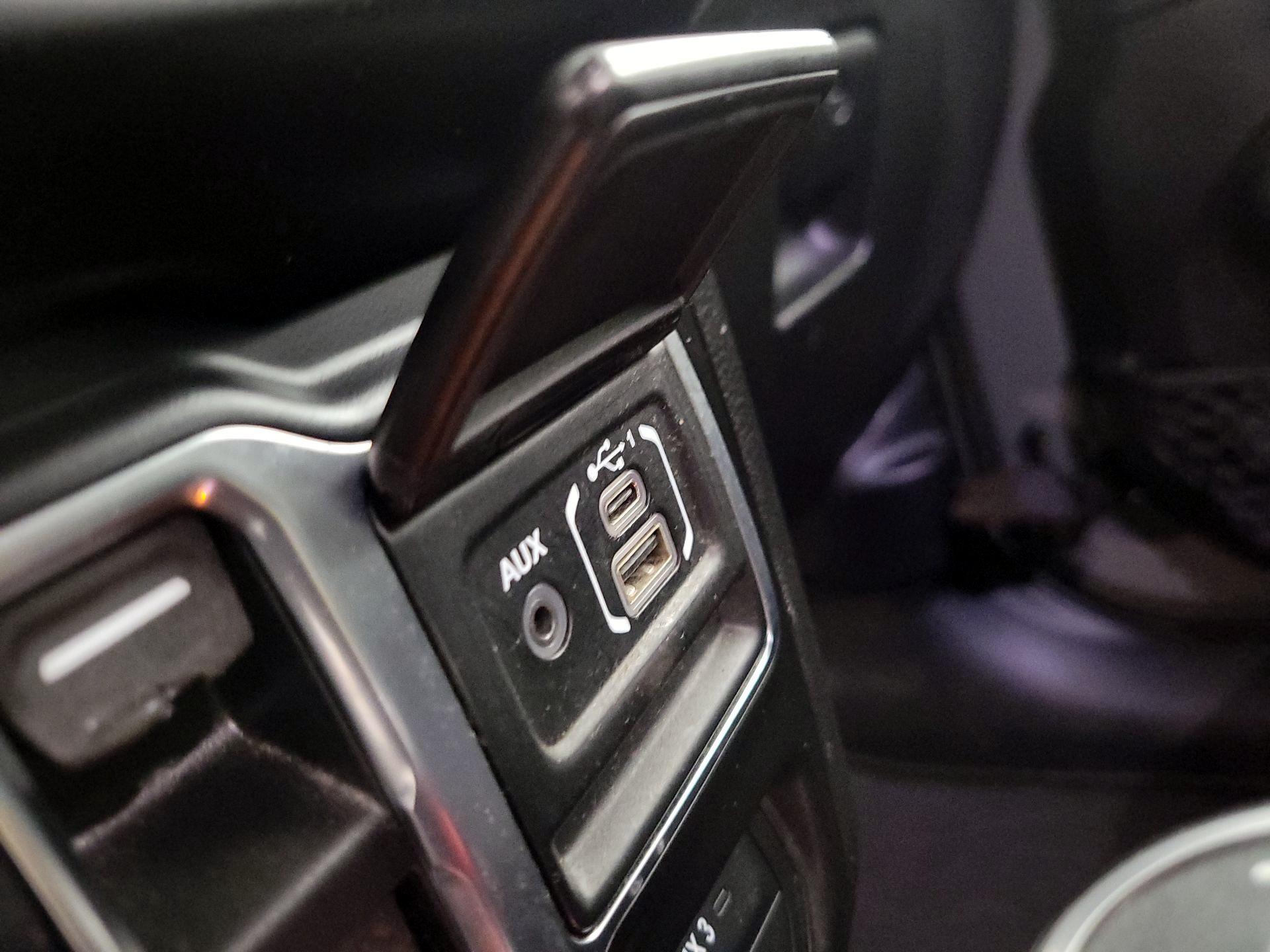 Thumbnail: 2021 Jeep Wrangler - 19