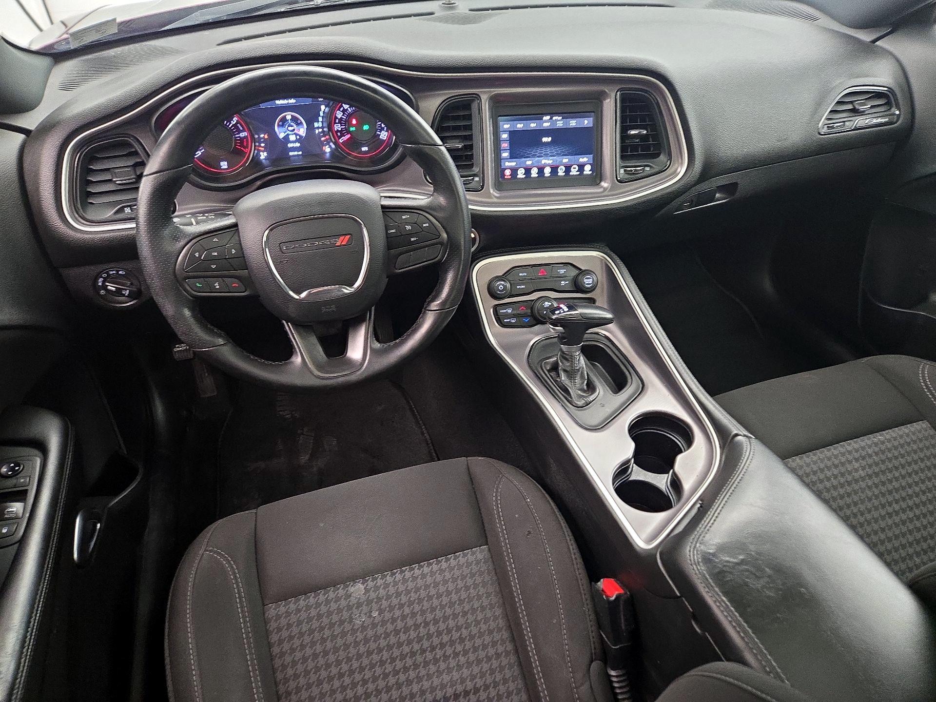 Thumbnail: 2020 Dodge Challenger - 9