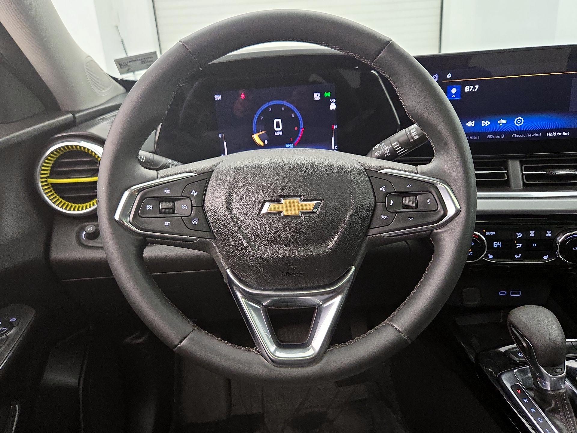Thumbnail: 2024 Chevrolet Trax - 10