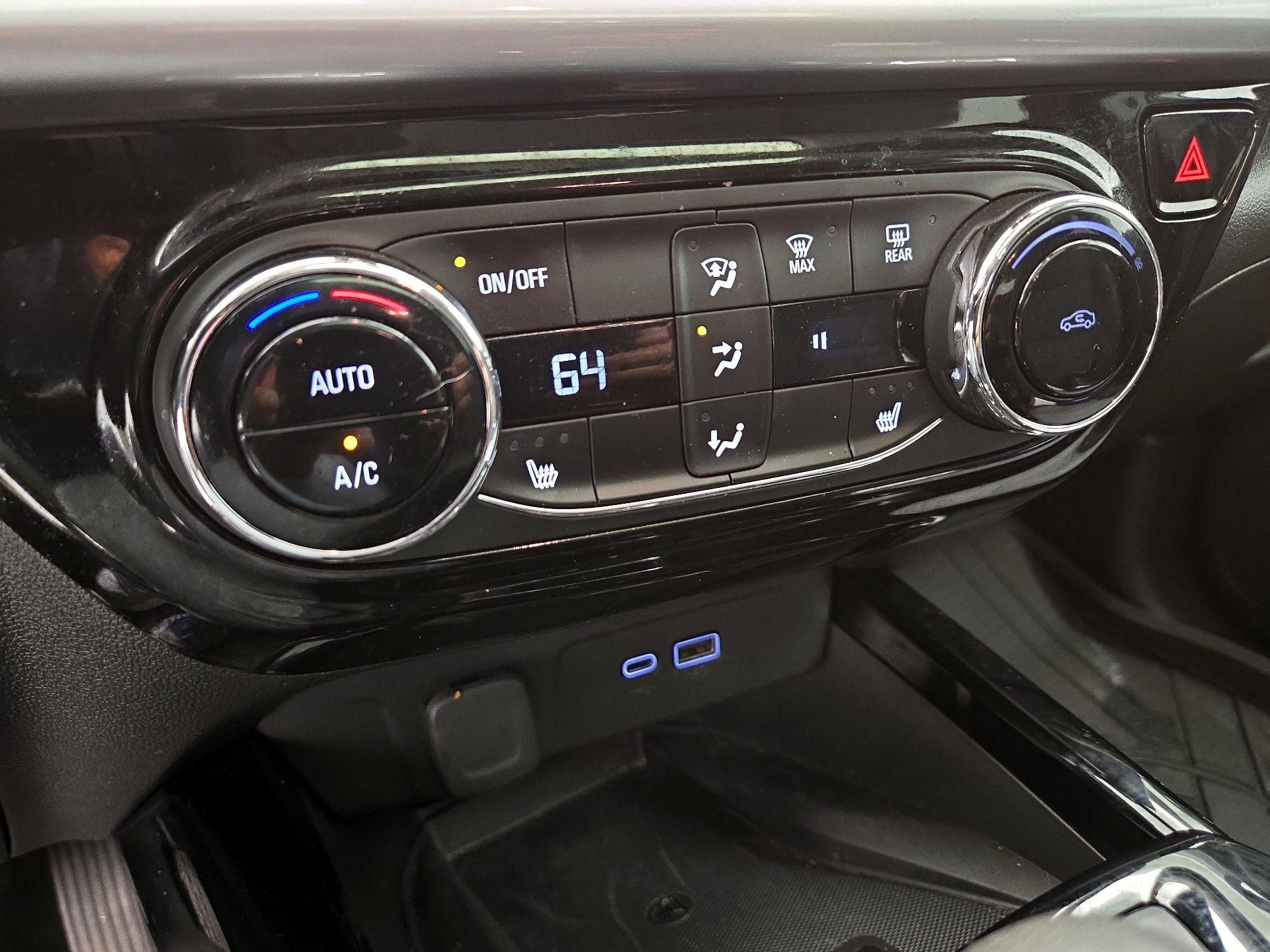 Thumbnail: 2024 Chevrolet Trax - 16