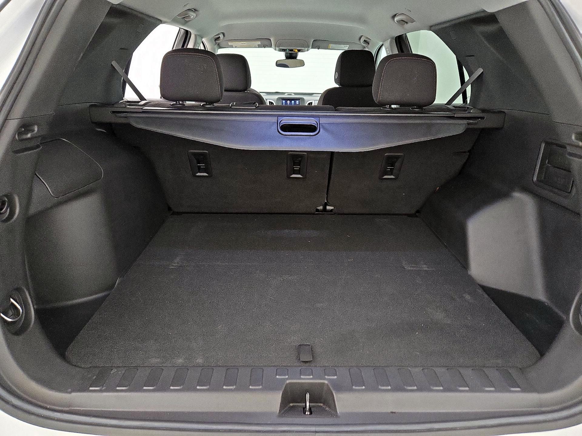 Thumbnail: 2022 Chevrolet Equinox - 20