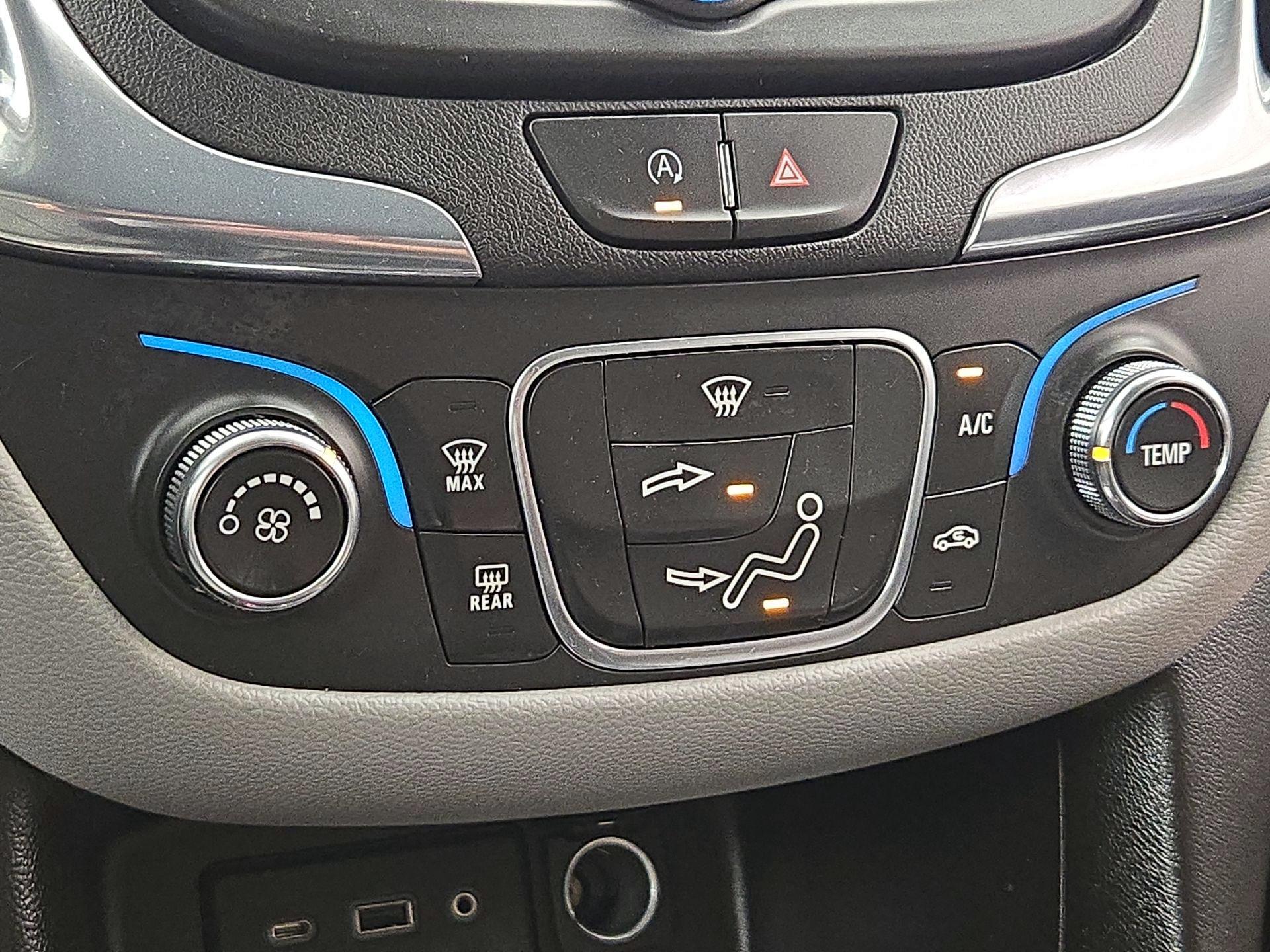 Thumbnail: 2023 Chevrolet Equinox - 16