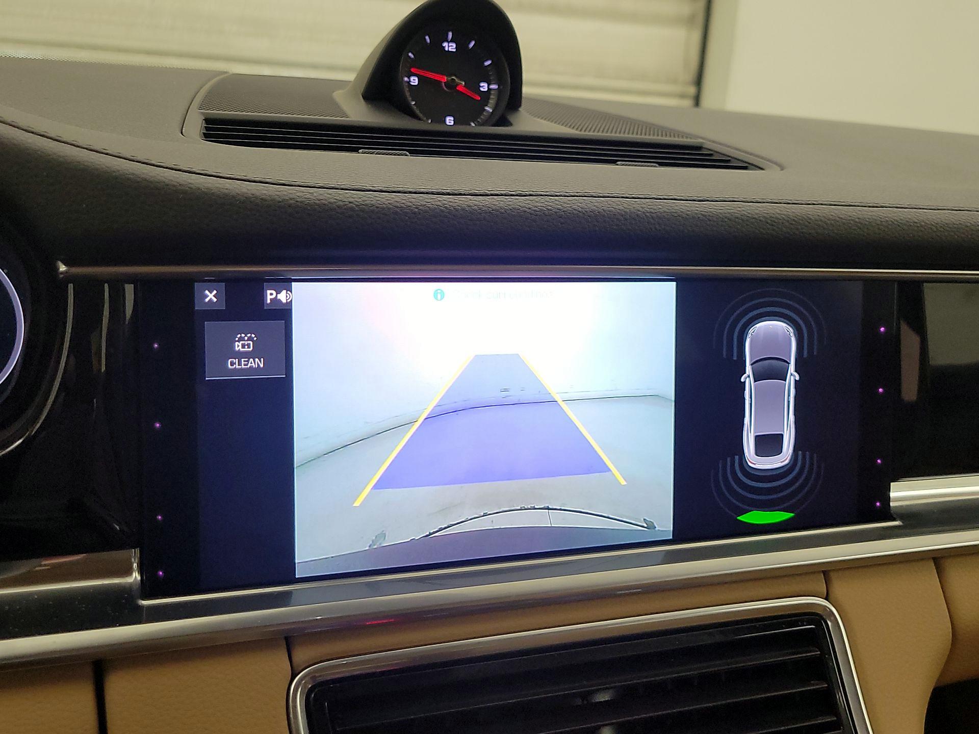 Thumbnail: 2019 Porsche Panamera - 15