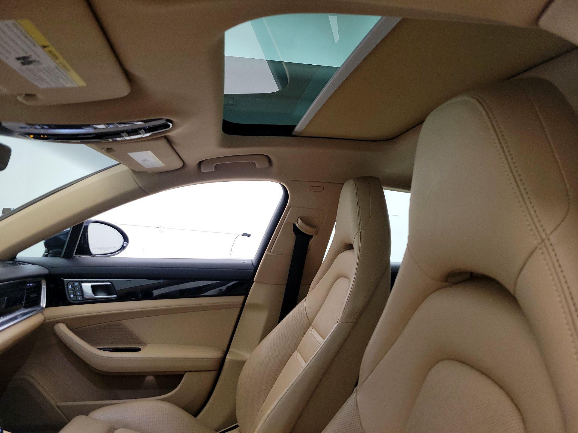 Thumbnail: 2019 Porsche Panamera - 20