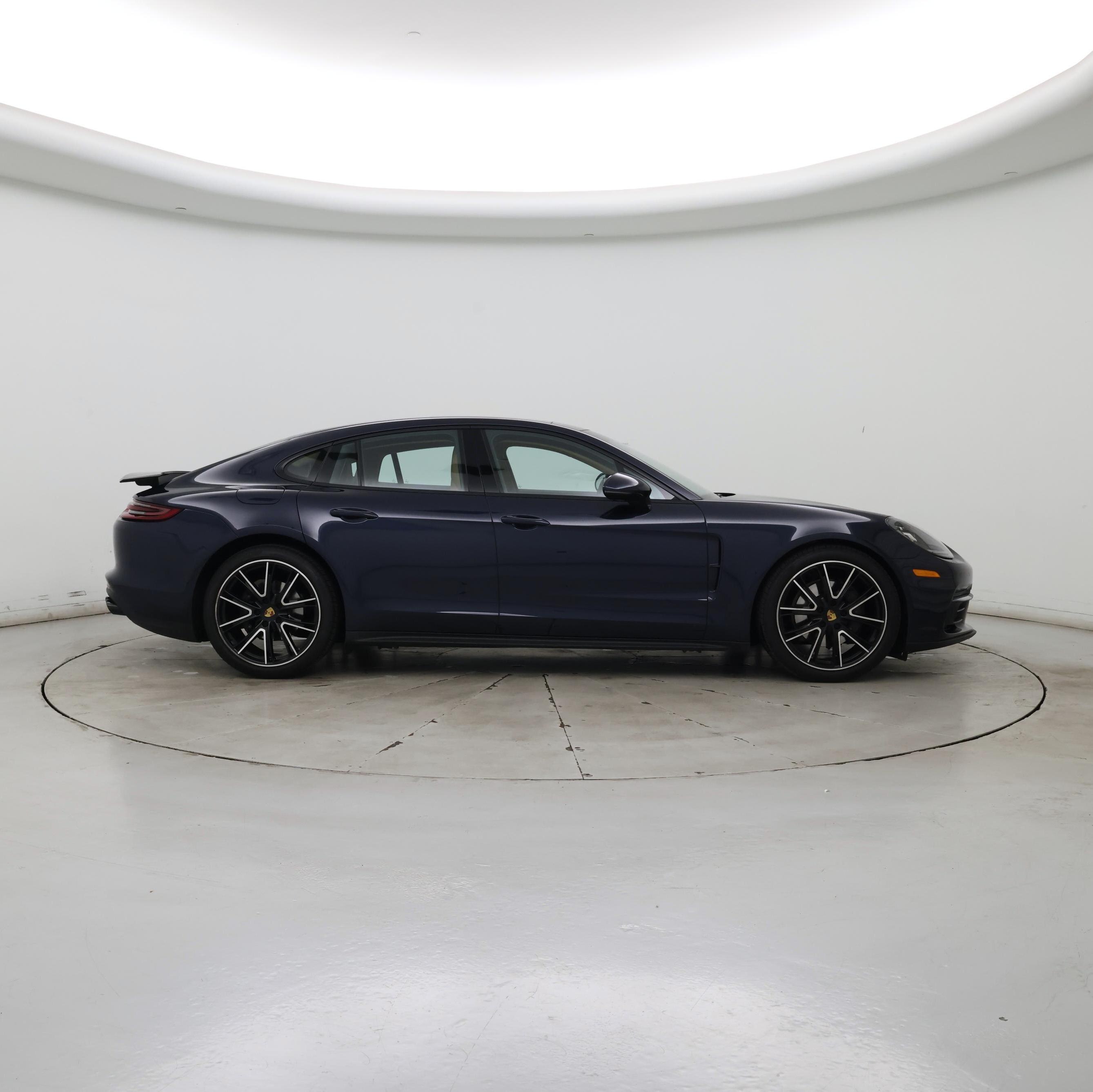 Thumbnail: 2019 Porsche Panamera - 7