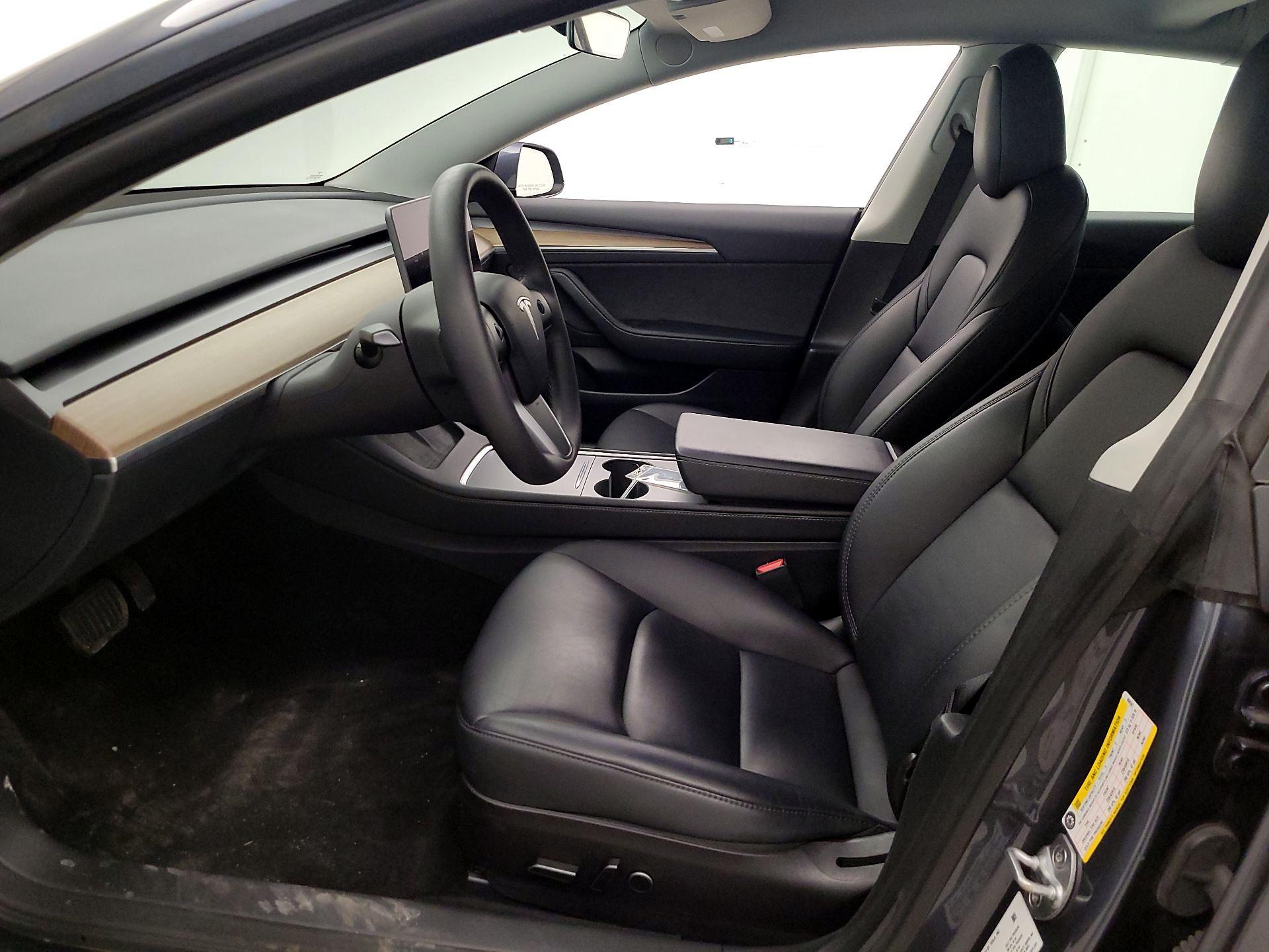 Thumbnail: 2023 Tesla Model 3 - 11