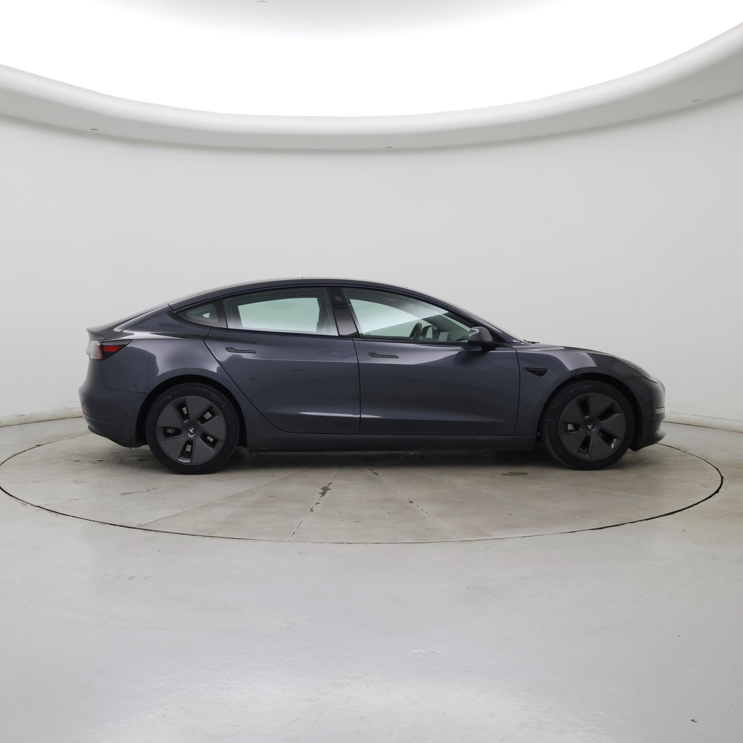 Thumbnail: 2023 Tesla Model 3 - 7