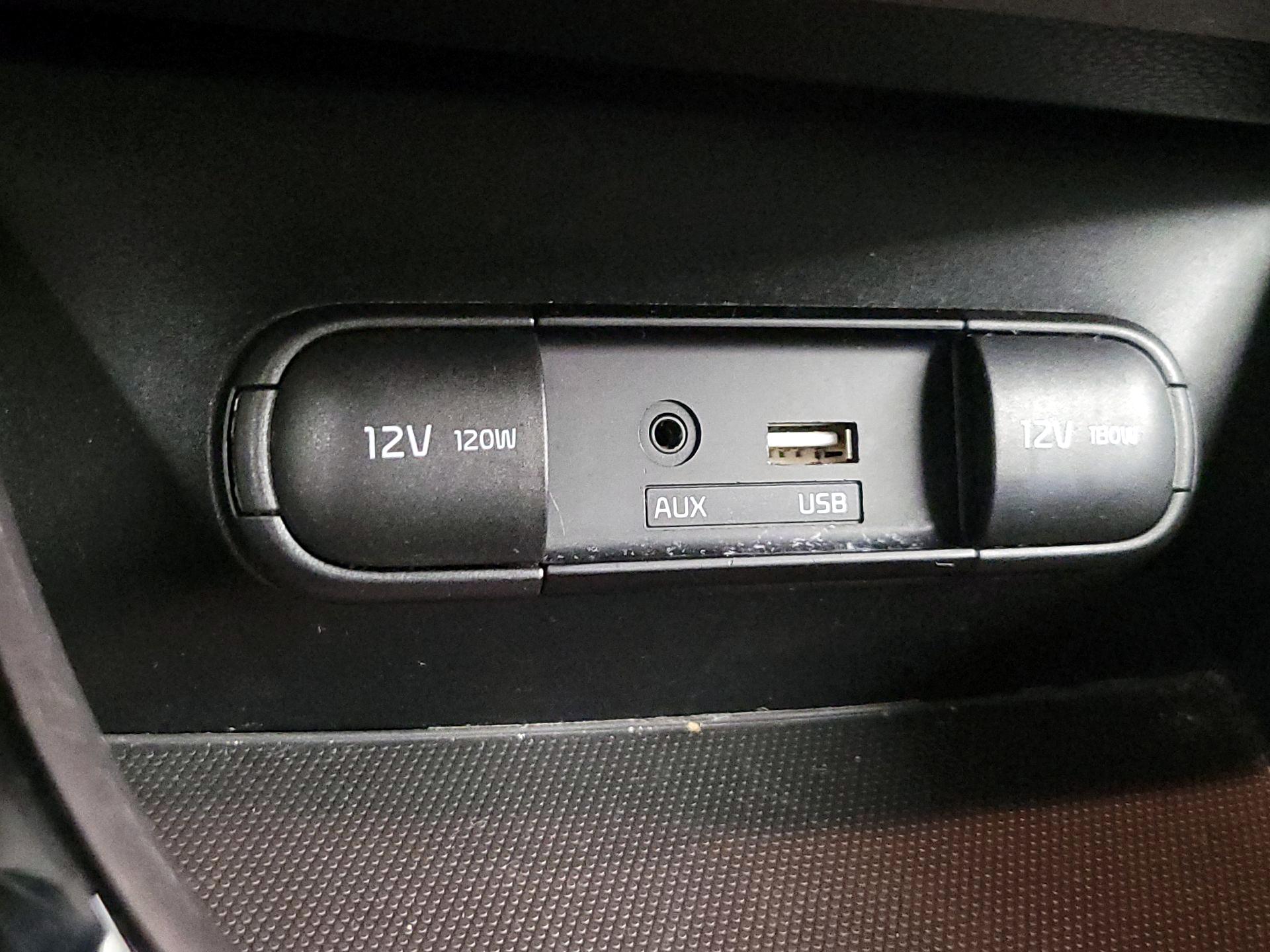 Thumbnail: 2017 Kia Soul - 18