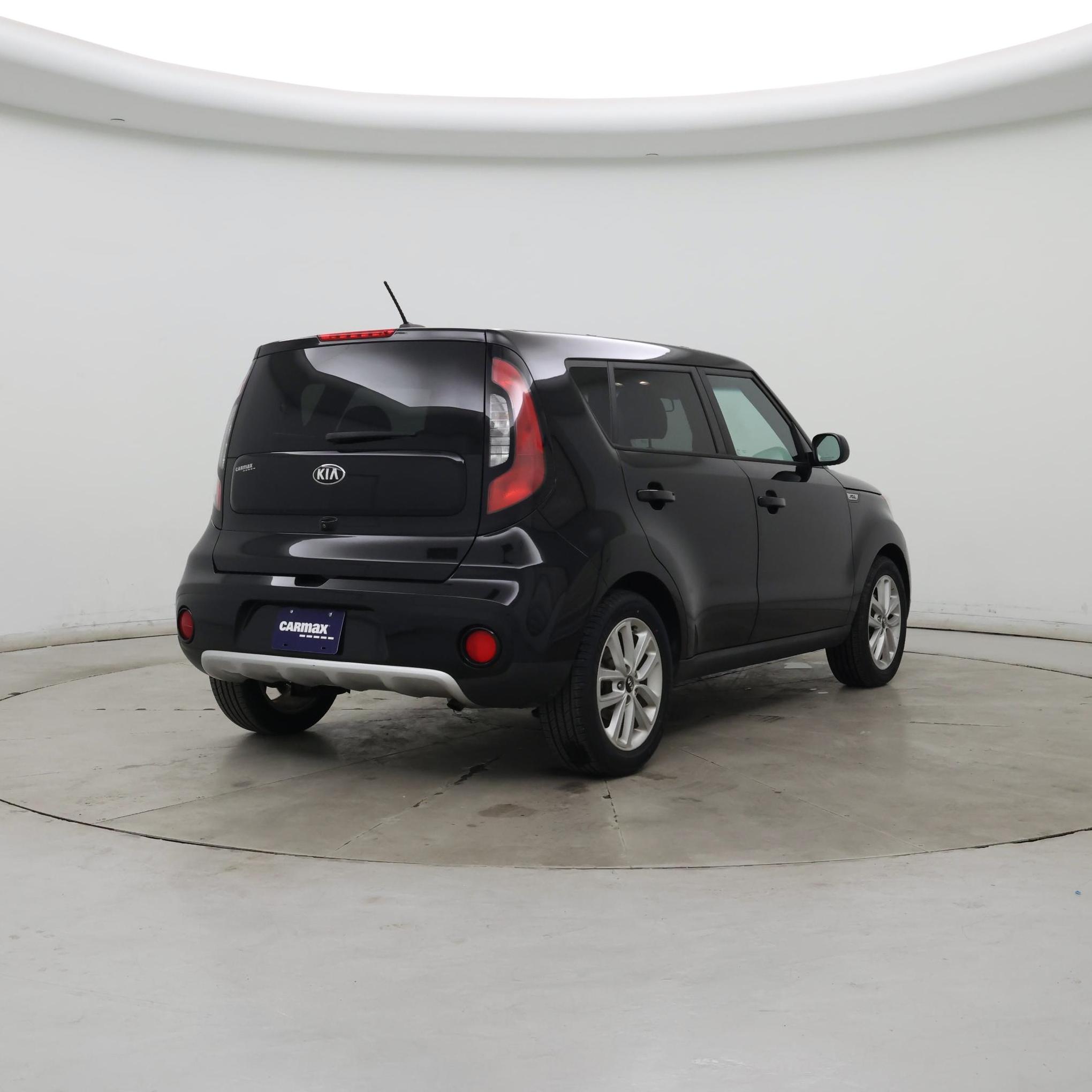 Thumbnail: 2017 Kia Soul - 8