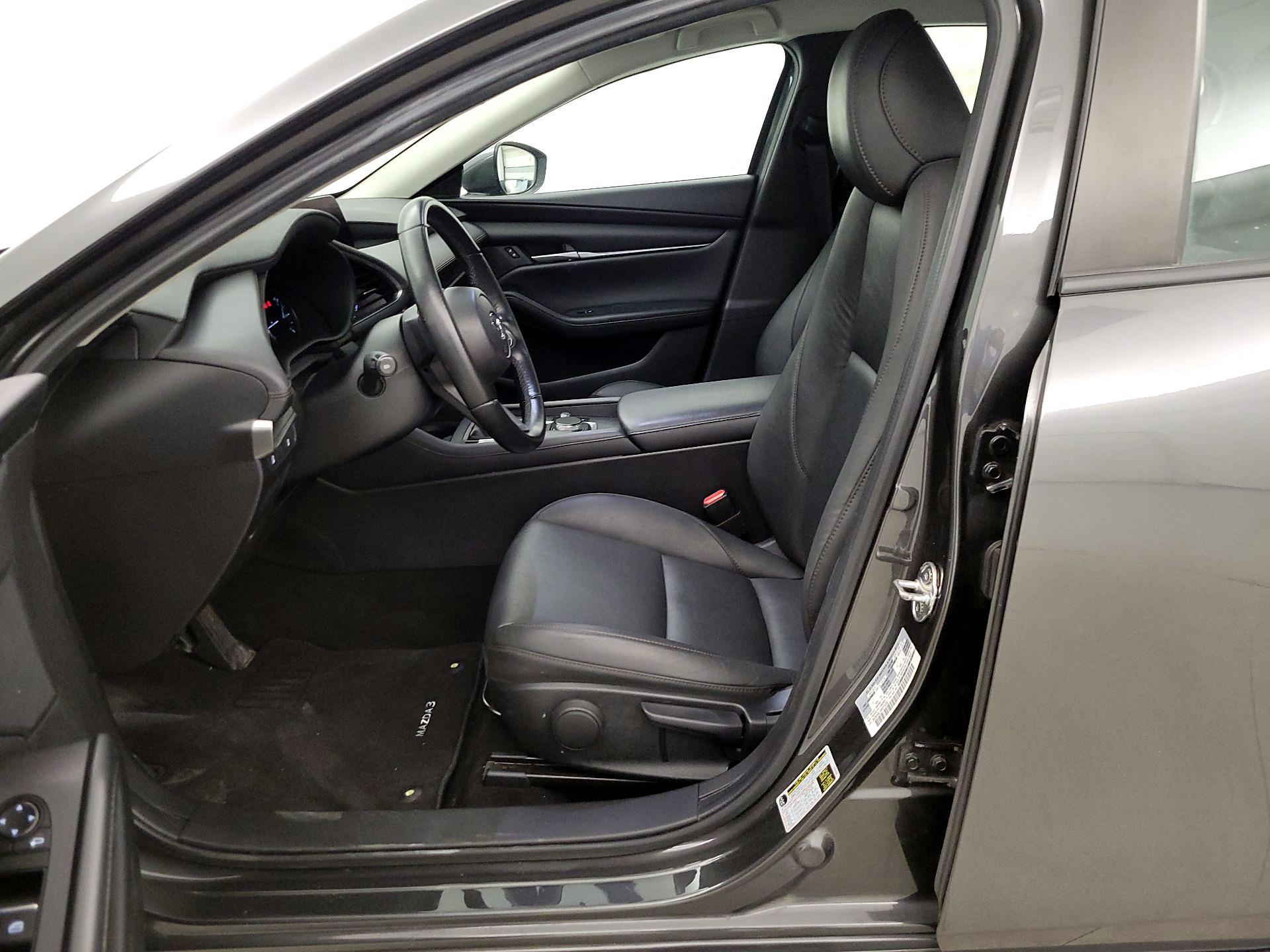 Thumbnail: 2022 Mazda Mazda3 - 11