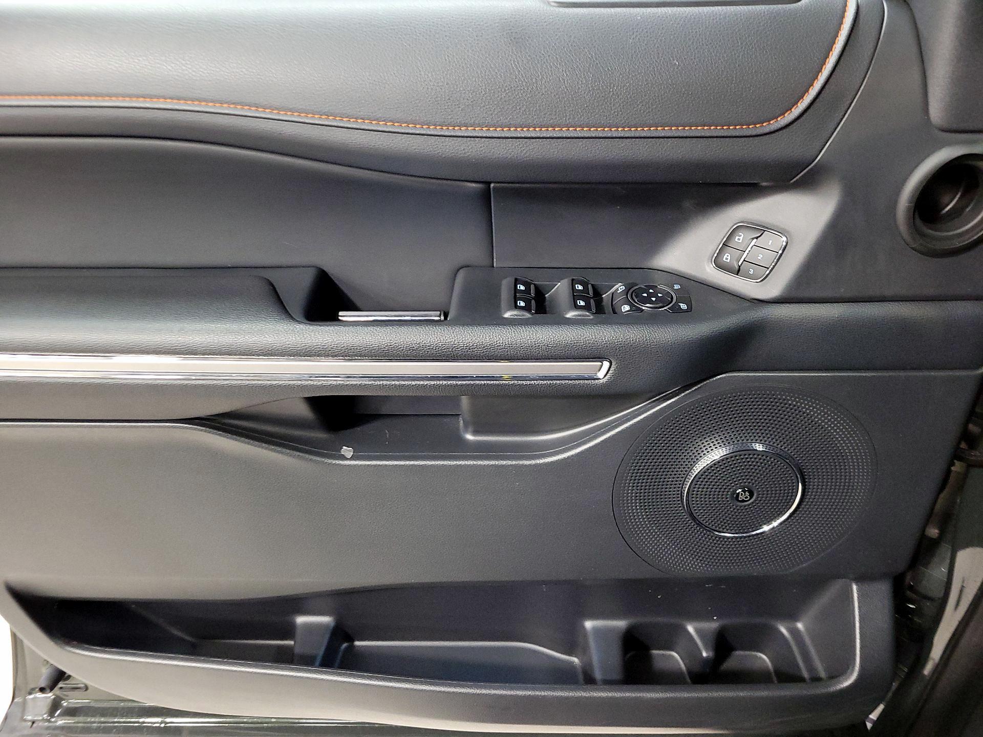 Thumbnail: 2023 Ford Expedition - 12