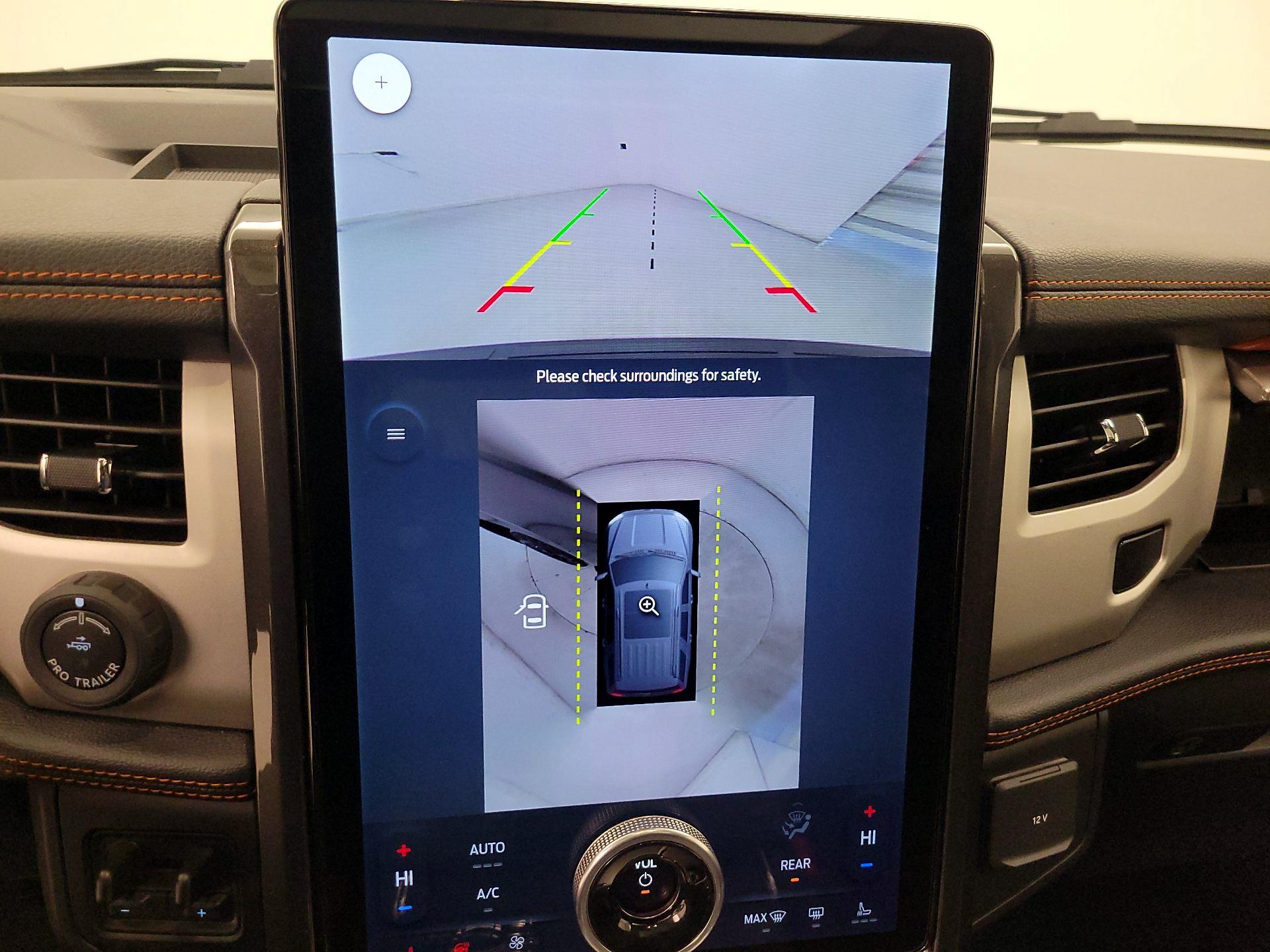 Thumbnail: 2023 Ford Expedition - 15