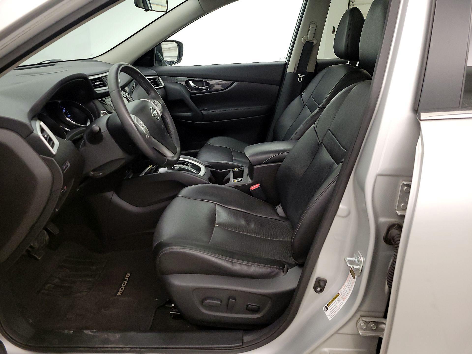 Thumbnail: 2015 Nissan Rogue - 11