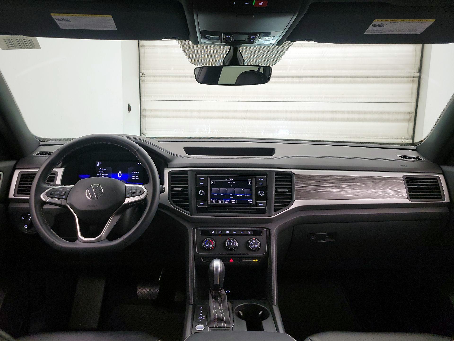 Thumbnail: 2022 Volkswagen Atlas - 9