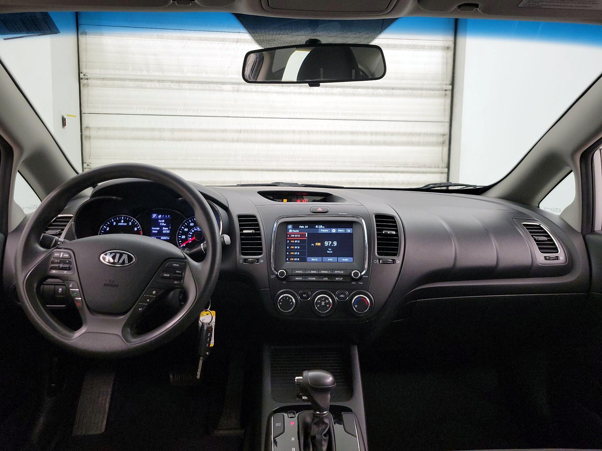 Thumbnail: 2018 Kia Forte - 9