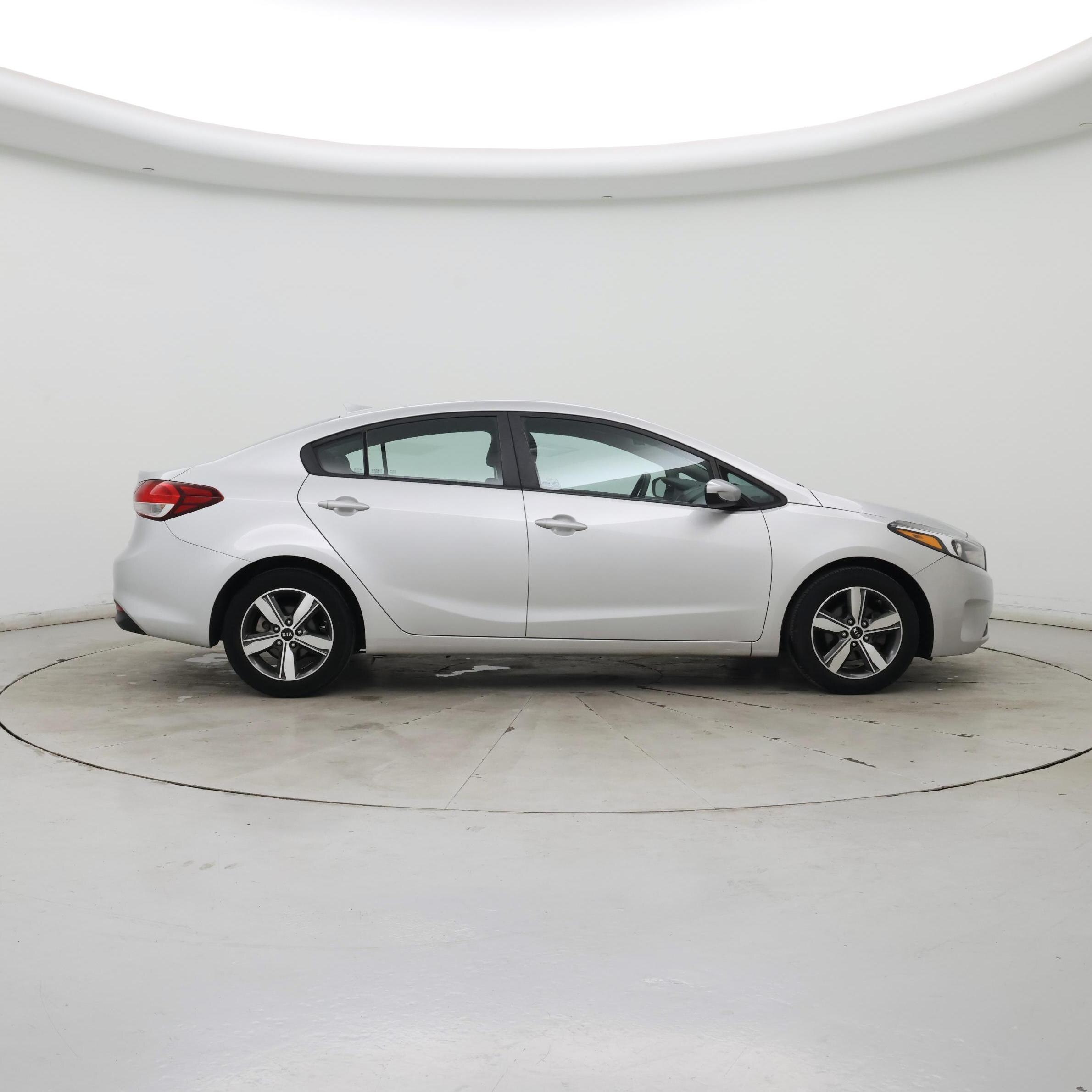 Thumbnail: 2018 Kia Forte - 7