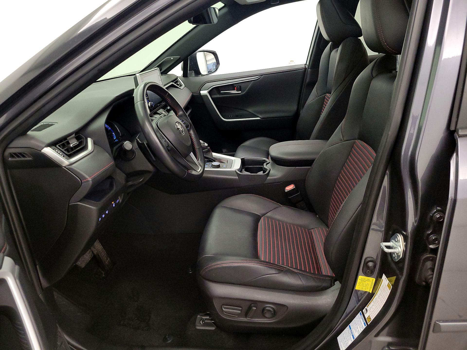 Thumbnail: 2021 Toyota RAV4 - 11