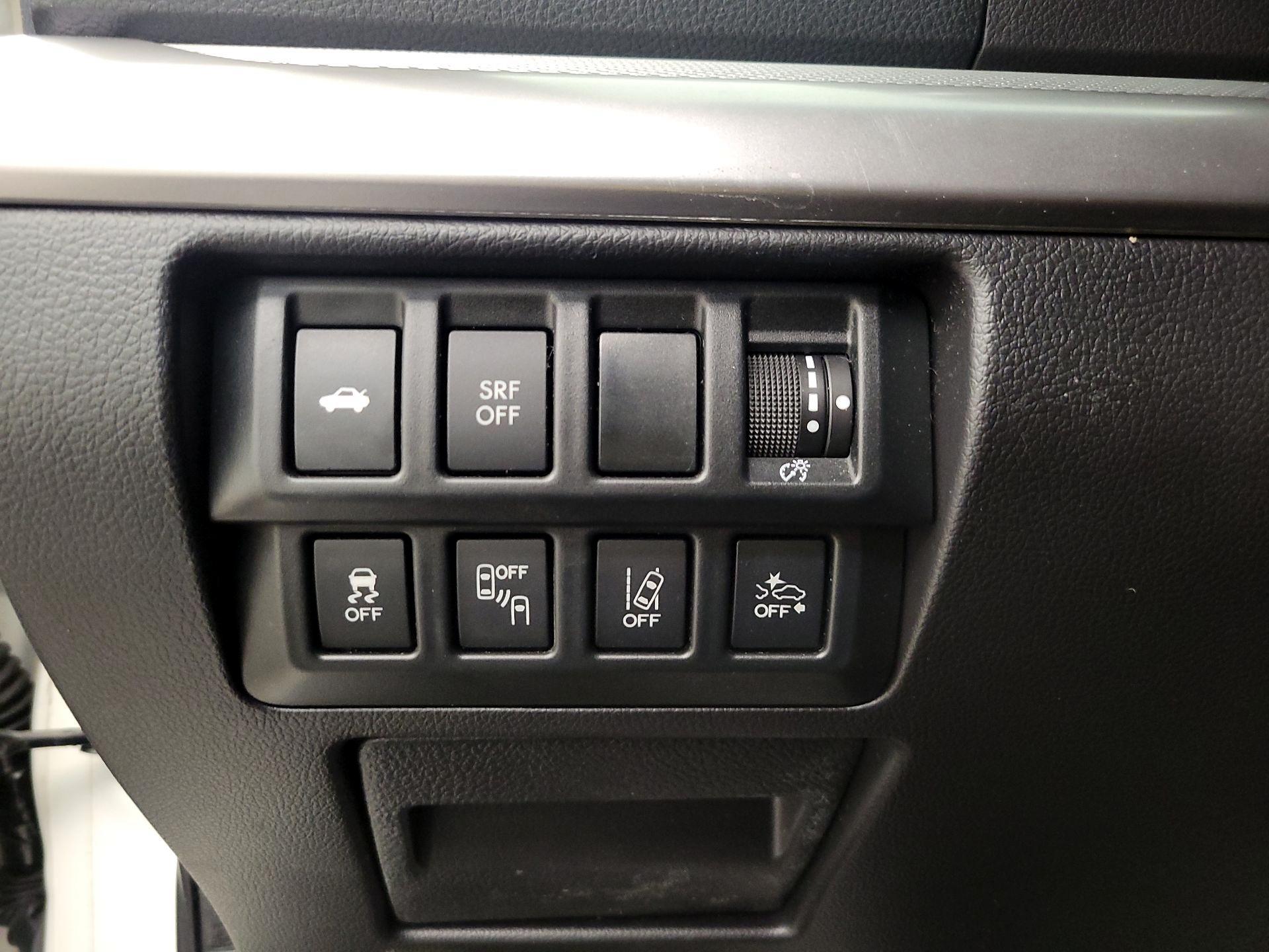 Thumbnail: 2016 Subaru Legacy - 13