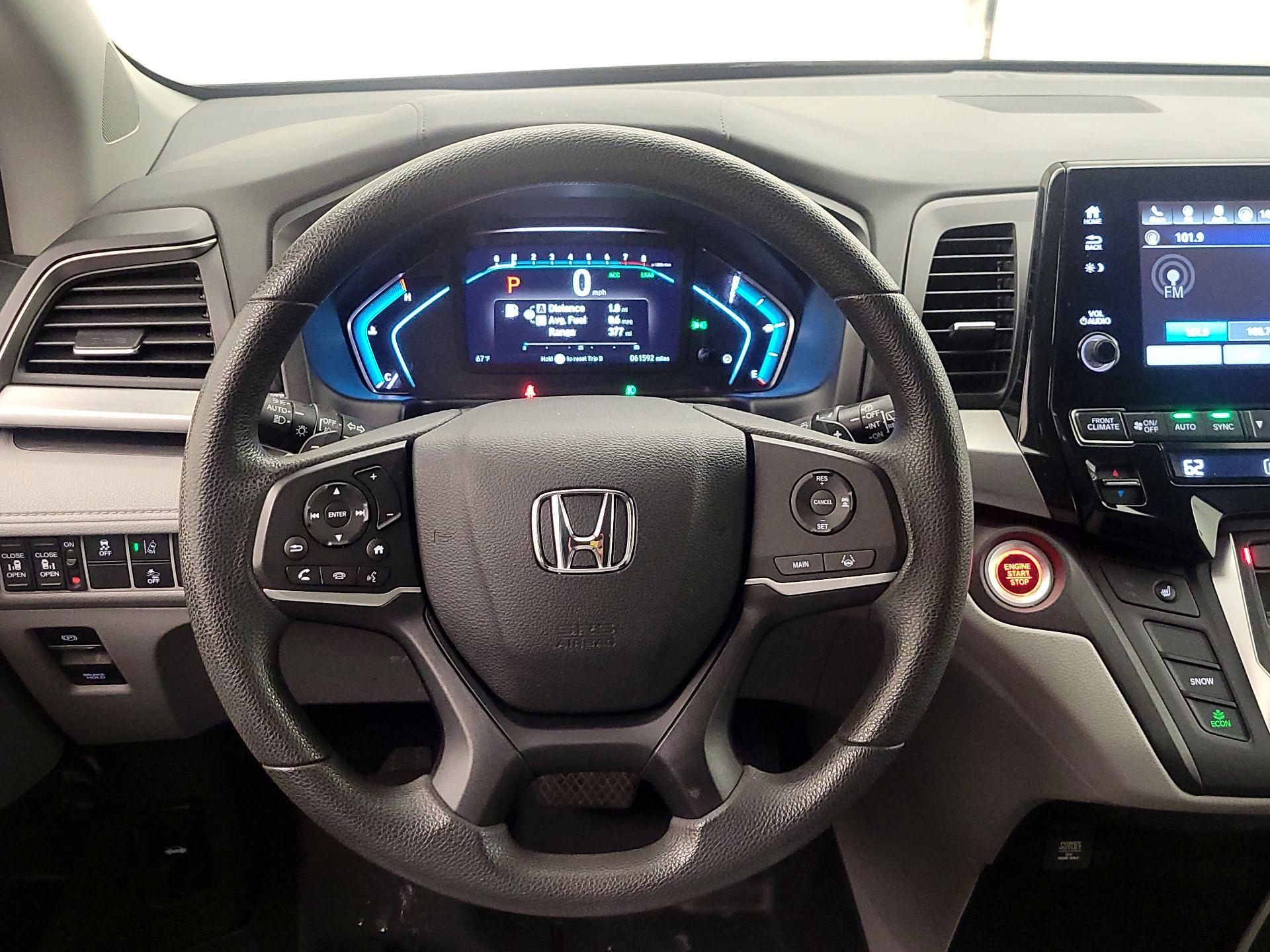 Thumbnail: 2018 Honda Odyssey - 10