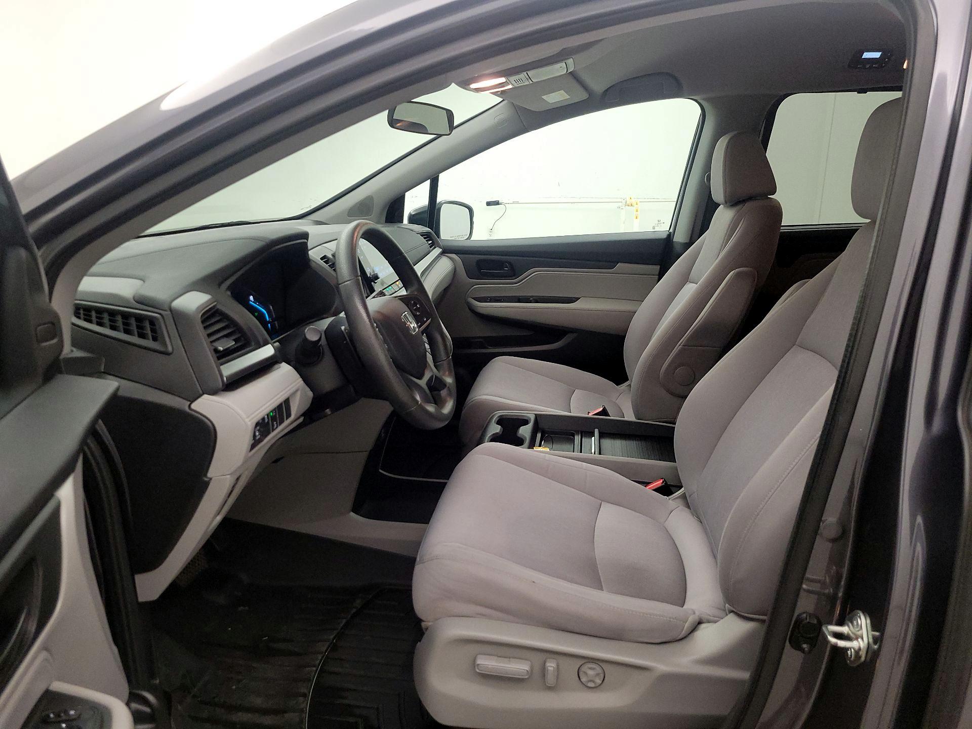 Thumbnail: 2018 Honda Odyssey - 11