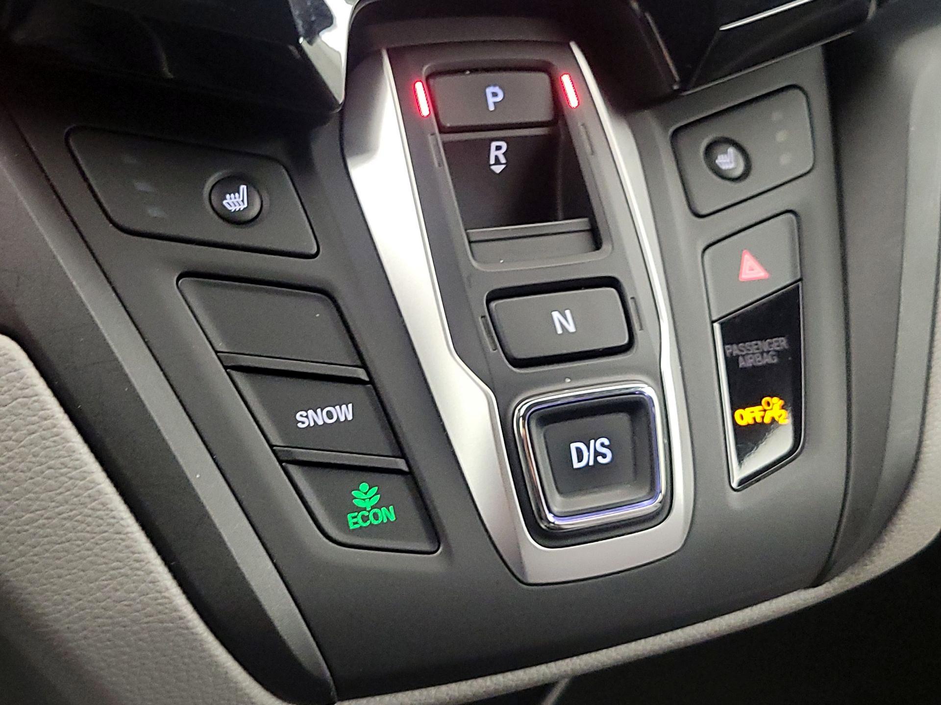 Thumbnail: 2018 Honda Odyssey - 17