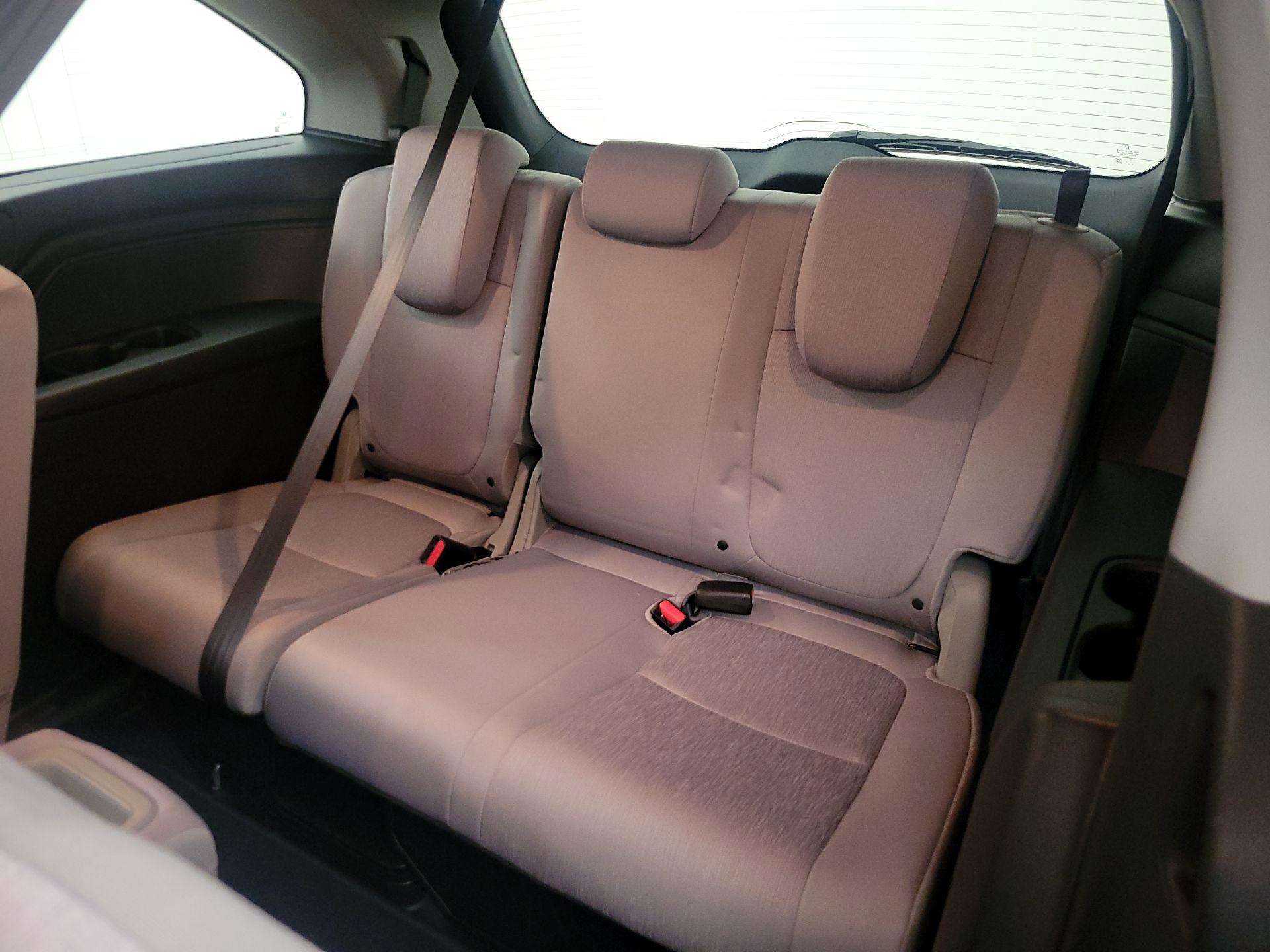 Thumbnail: 2018 Honda Odyssey - 20