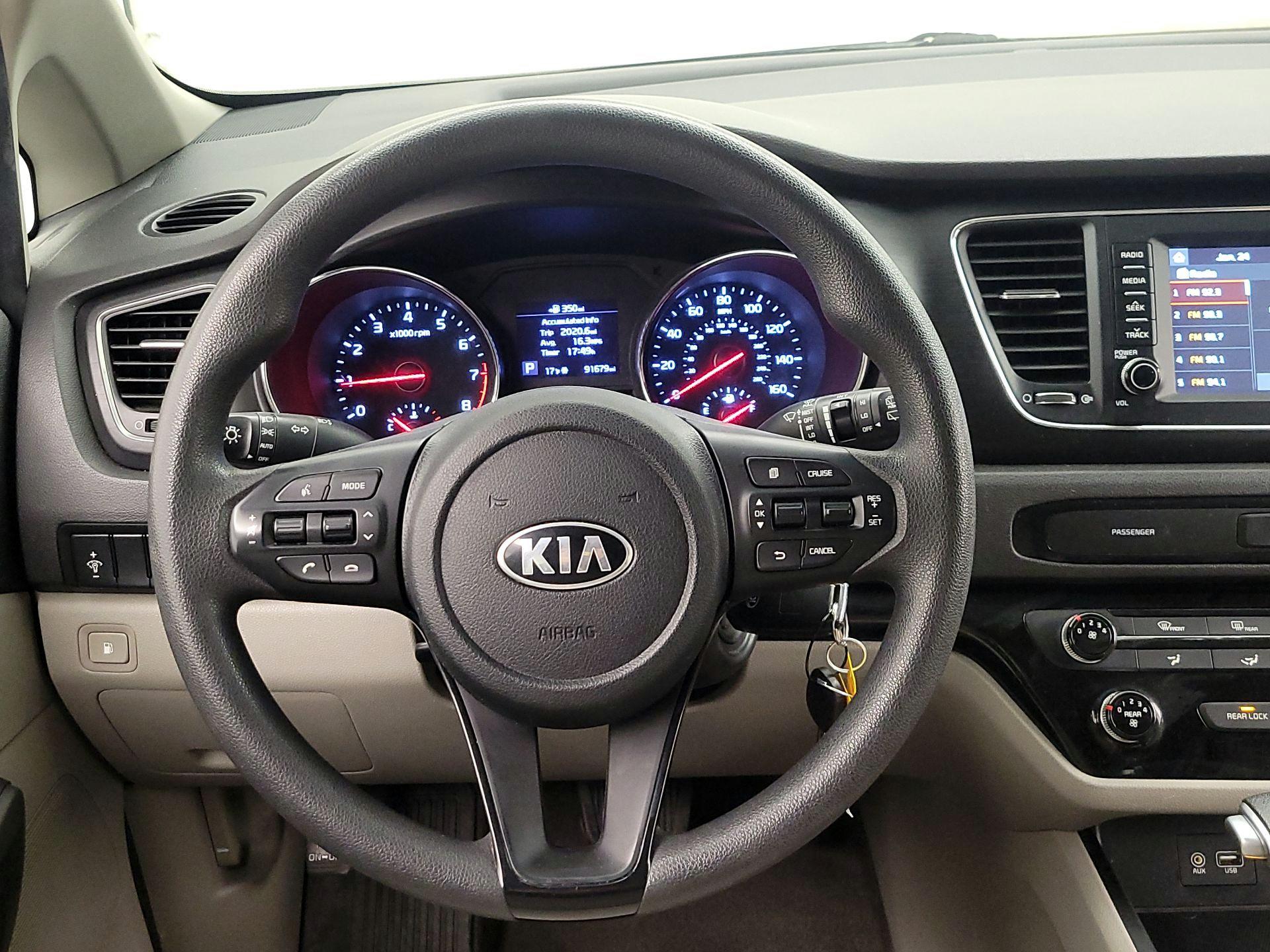 Thumbnail: 2020 Kia Sedona - 10