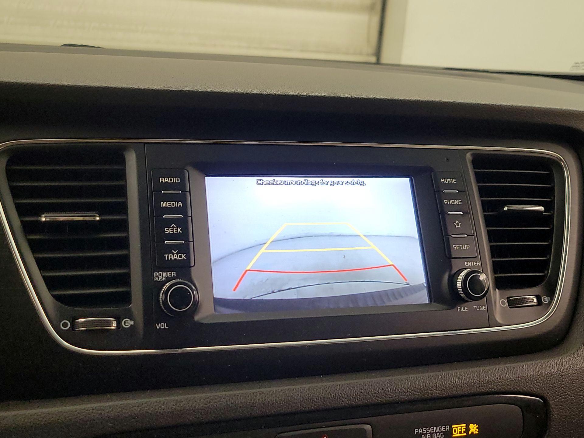 Thumbnail: 2020 Kia Sedona - 14