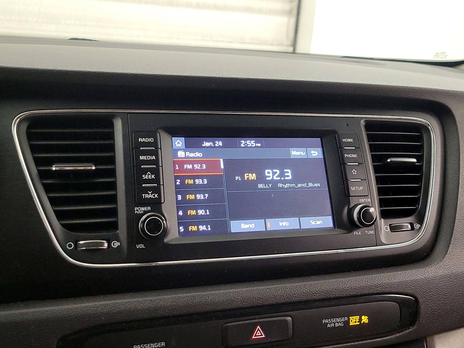 Thumbnail: 2020 Kia Sedona - 15