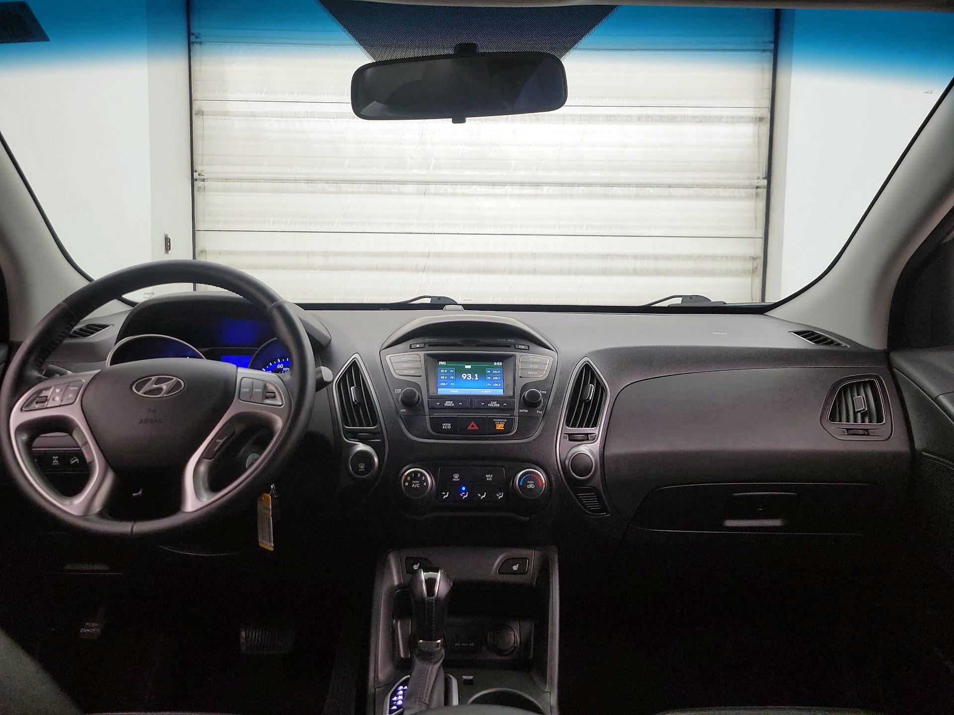 Thumbnail: 2014 Hyundai Tucson - 9