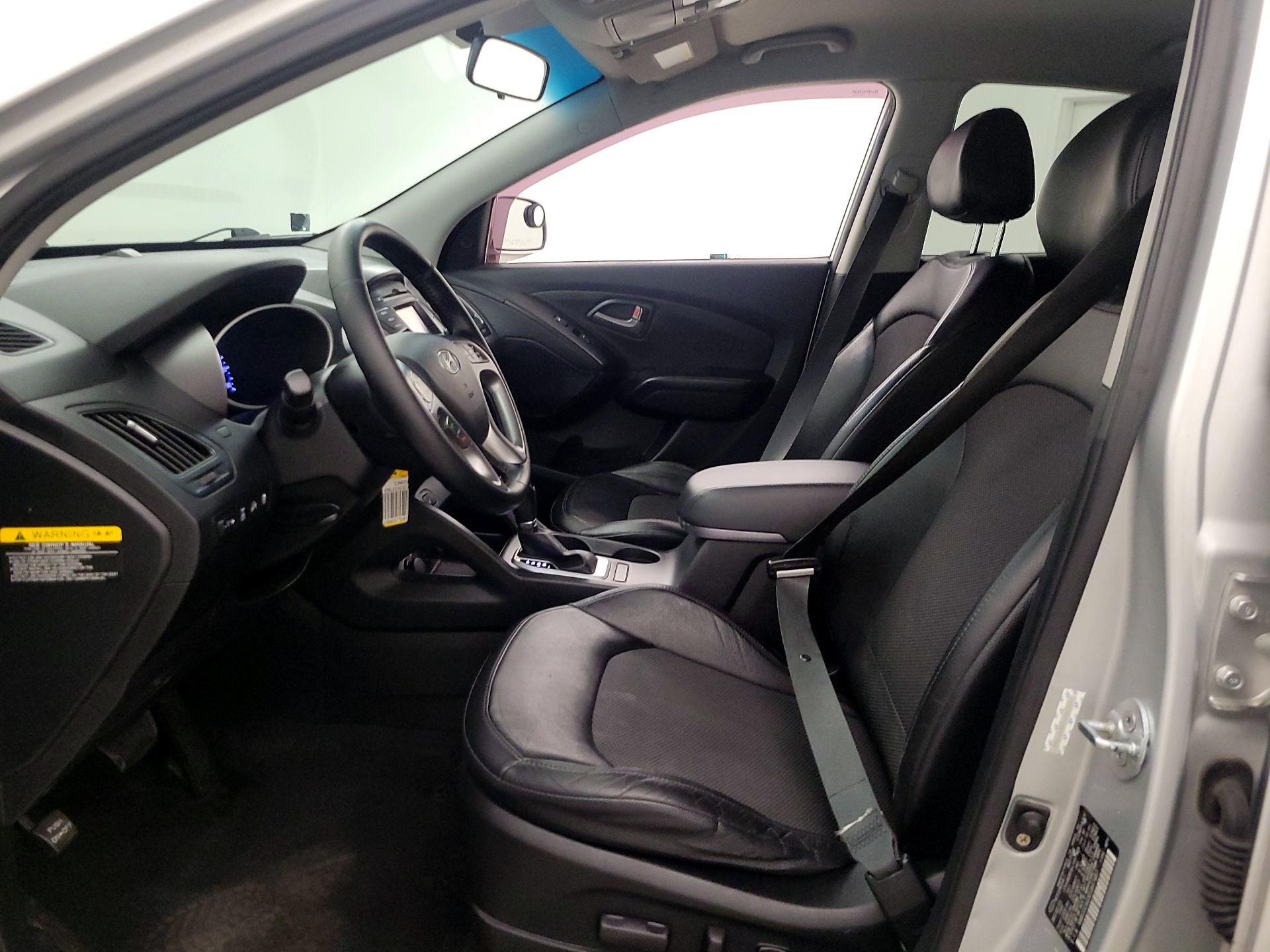 Thumbnail: 2014 Hyundai Tucson - 11