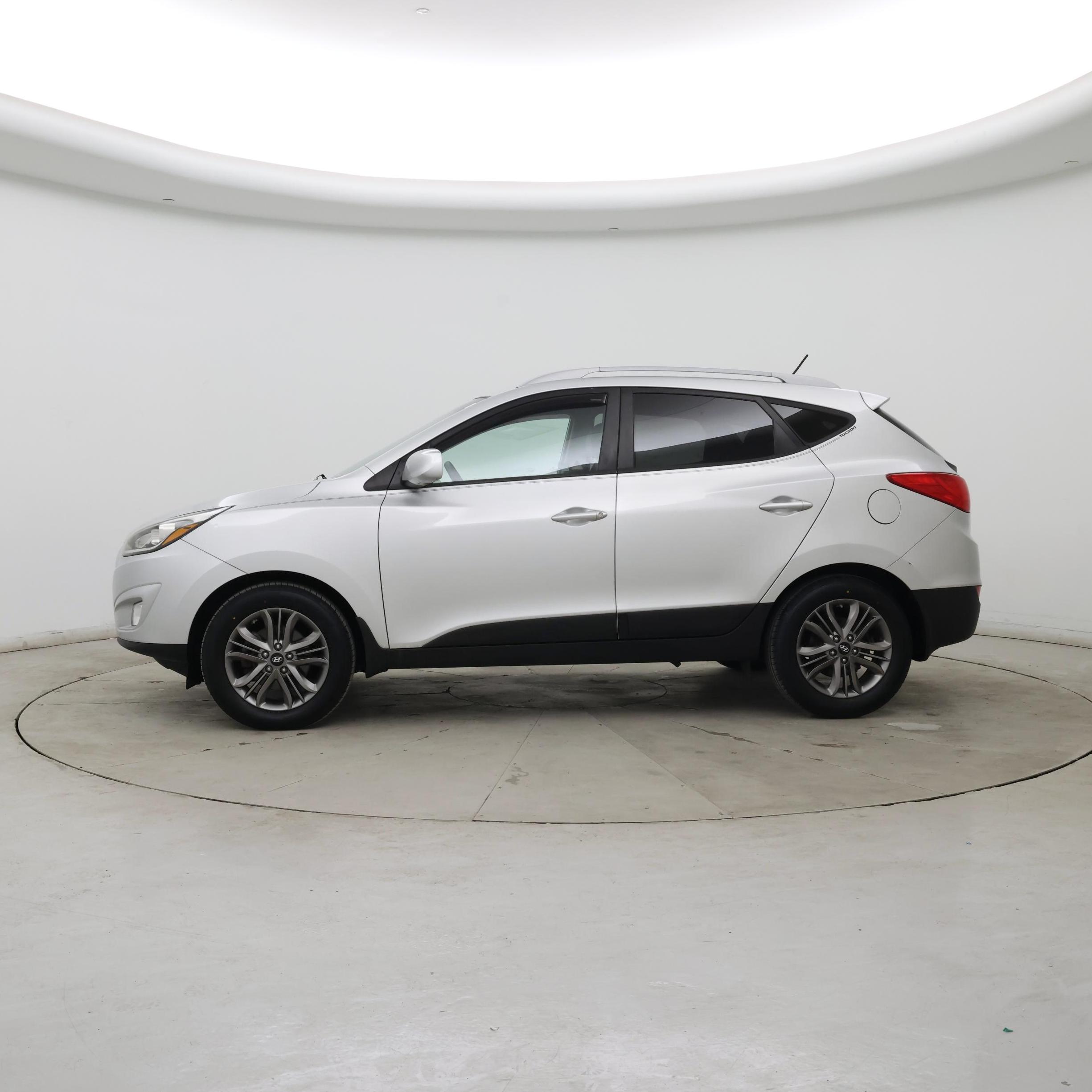 Thumbnail: 2014 Hyundai Tucson - 3