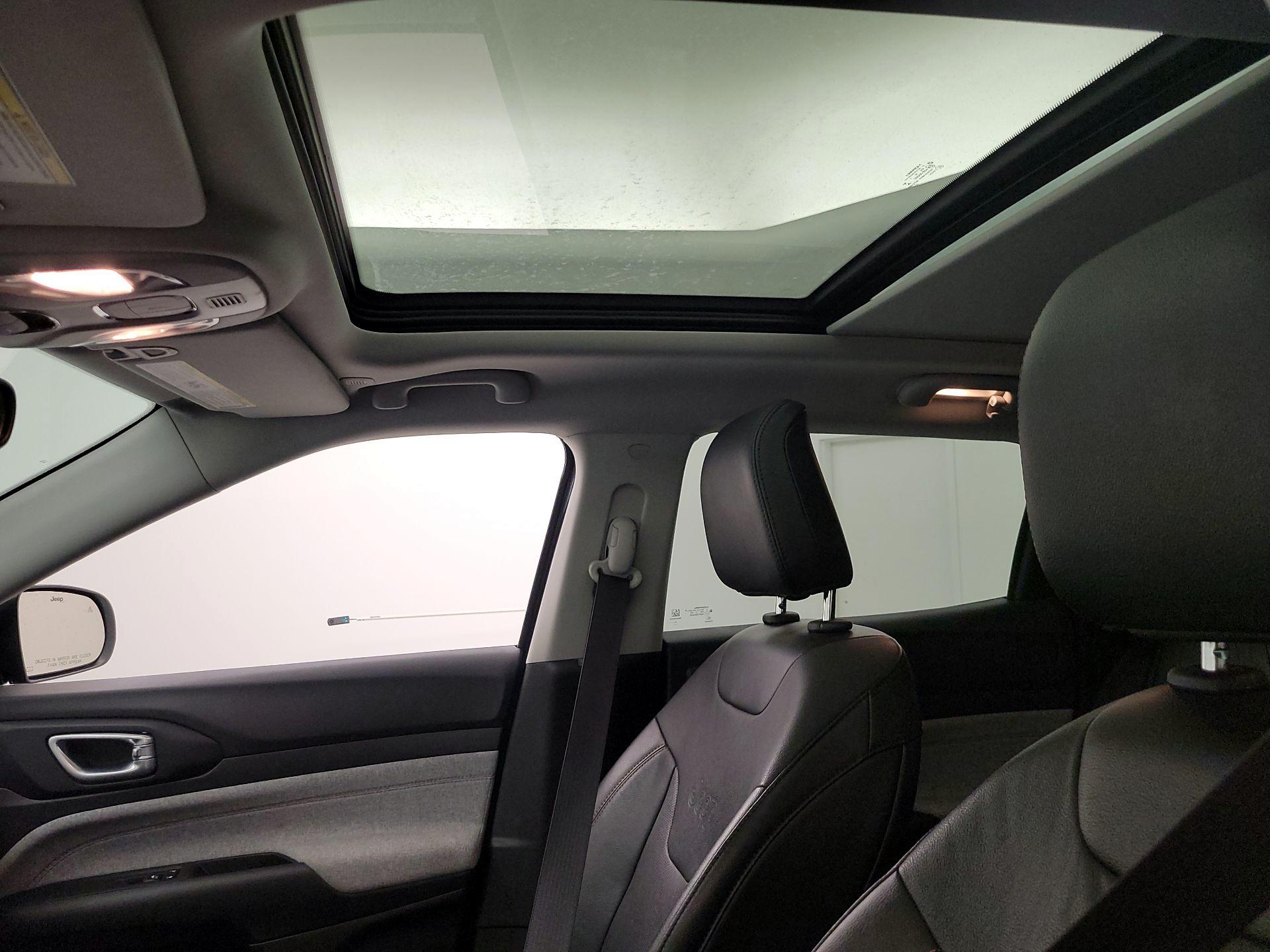 Thumbnail: 2022 Jeep Compass - 19