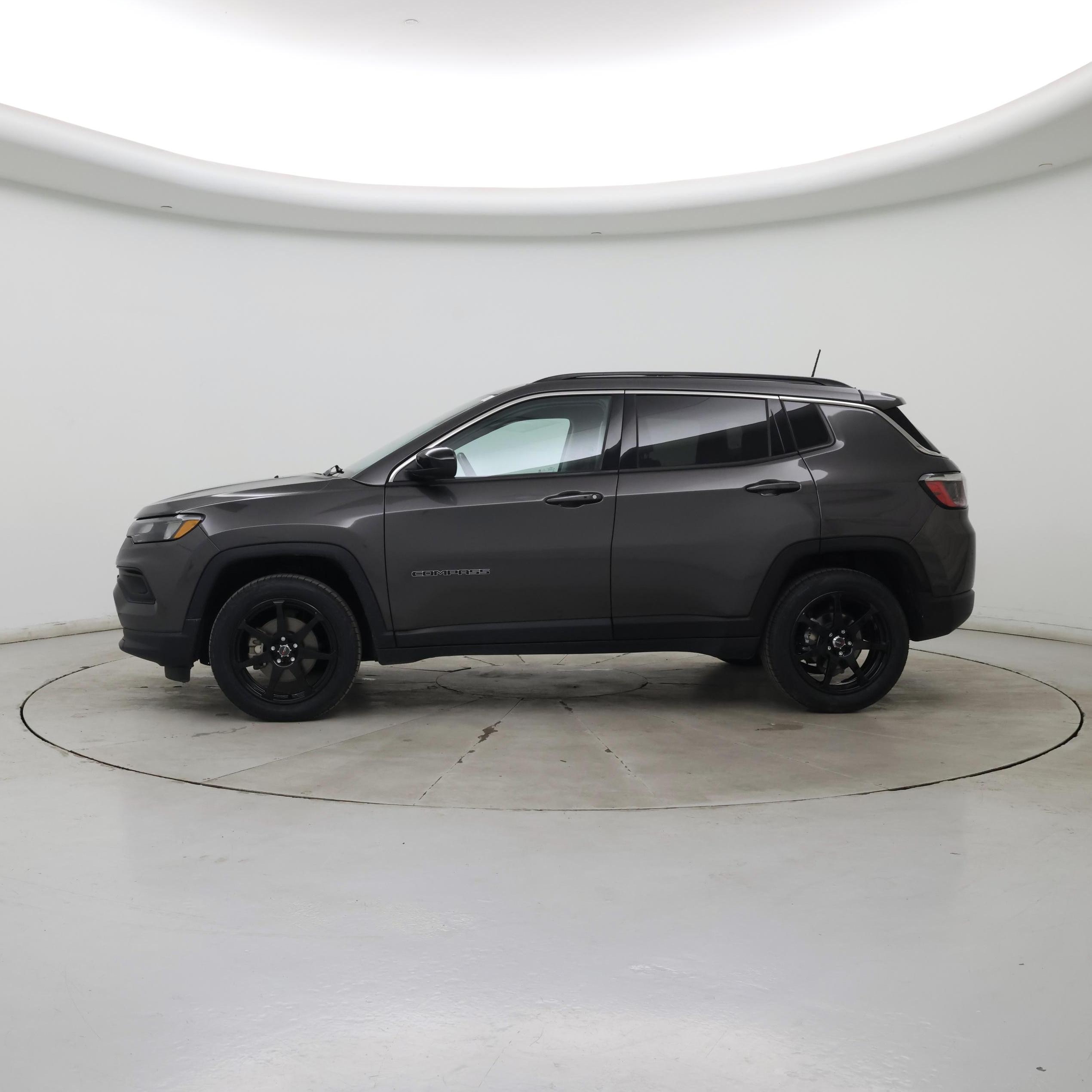 Thumbnail: 2022 Jeep Compass - 3