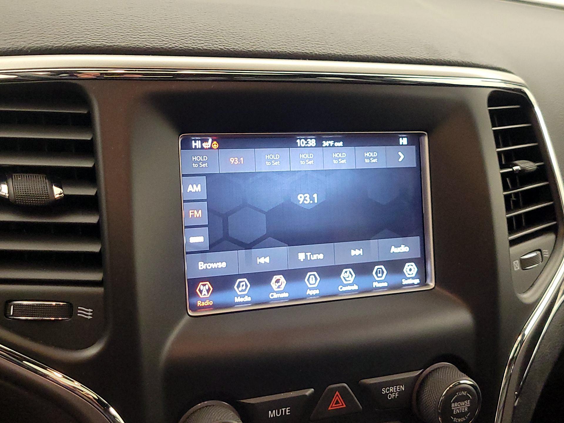 Thumbnail: 2018 Jeep Grand Cherokee - 15