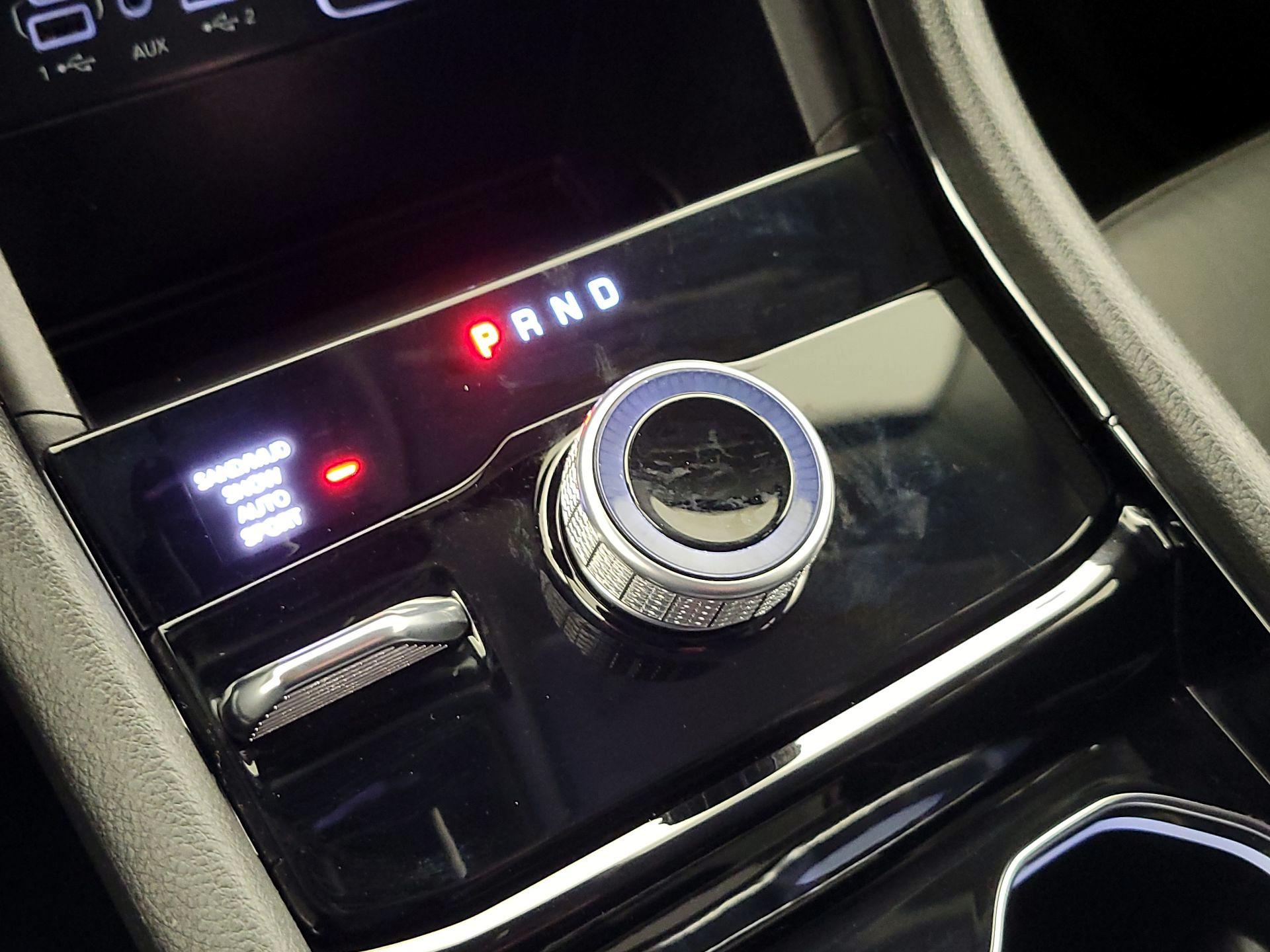 Thumbnail: 2023 Jeep Grand Cherokee - 18