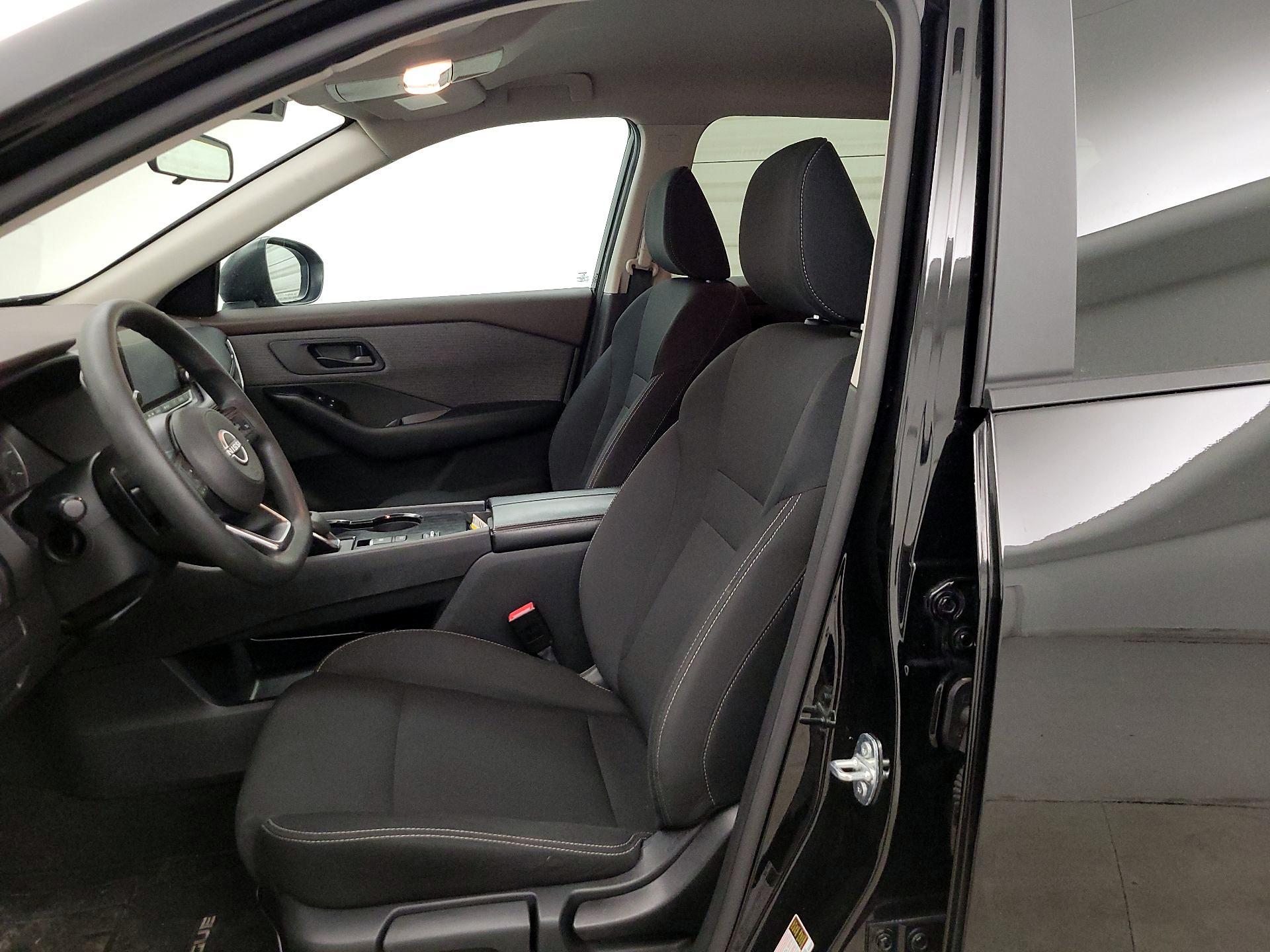 Thumbnail: 2023 Nissan Rogue - 11