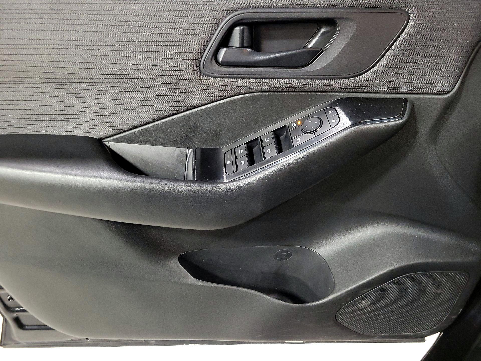 Thumbnail: 2023 Nissan Rogue - 12