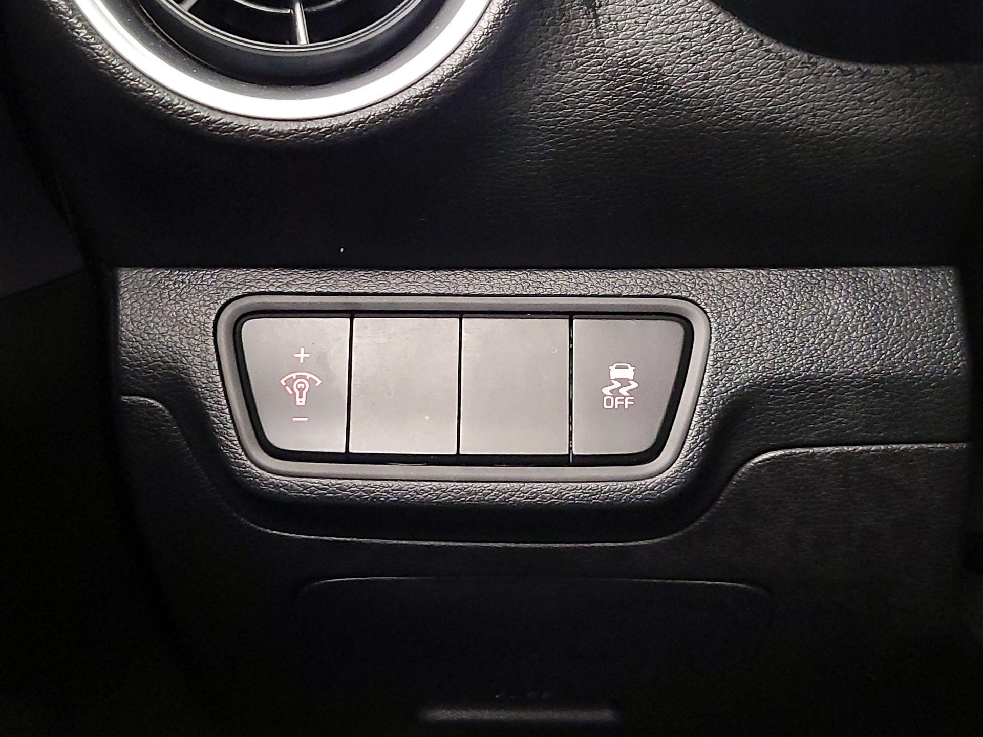 Thumbnail: 2024 Kia Forte - 13