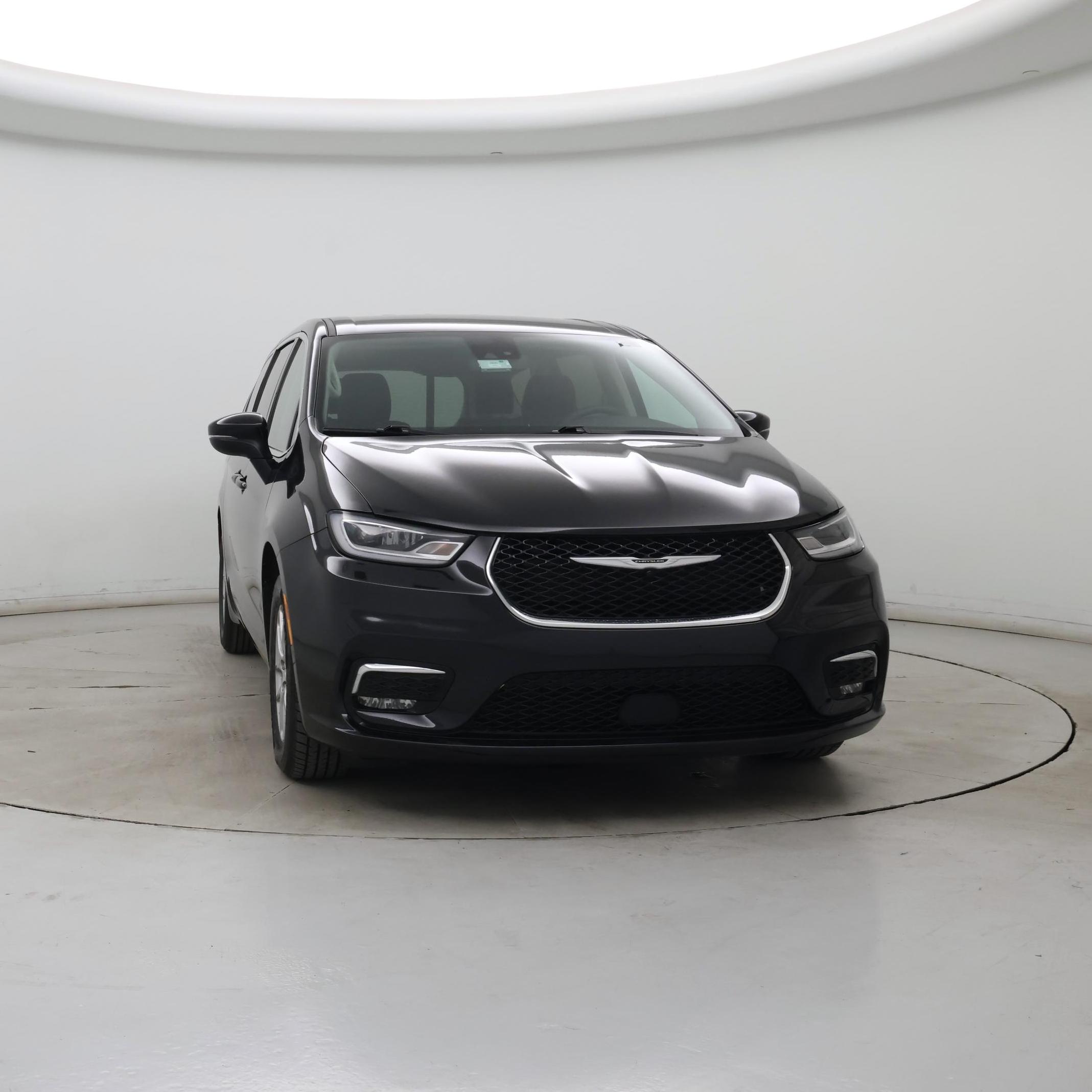 Thumbnail: 2023 Chrysler Pacifica - 5